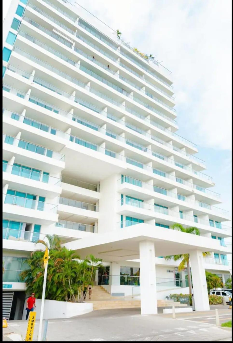 Super Seaway Apartamento