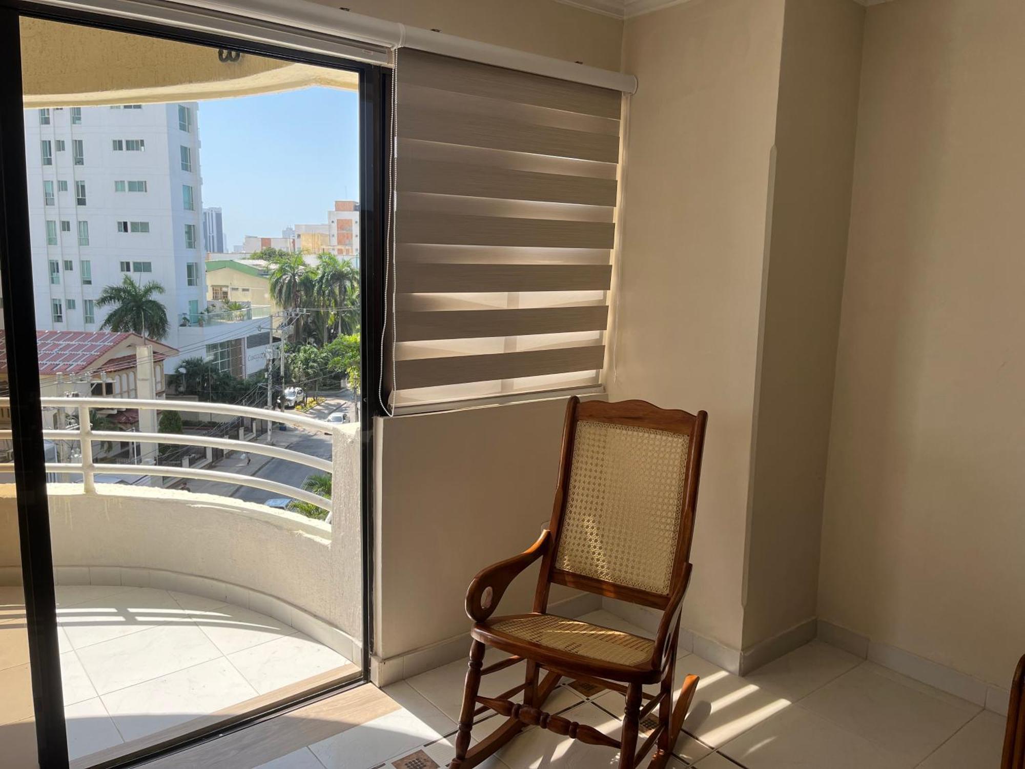 Cabrero, Cerca De La Ciudad Amurallada Y Playa Cartagena