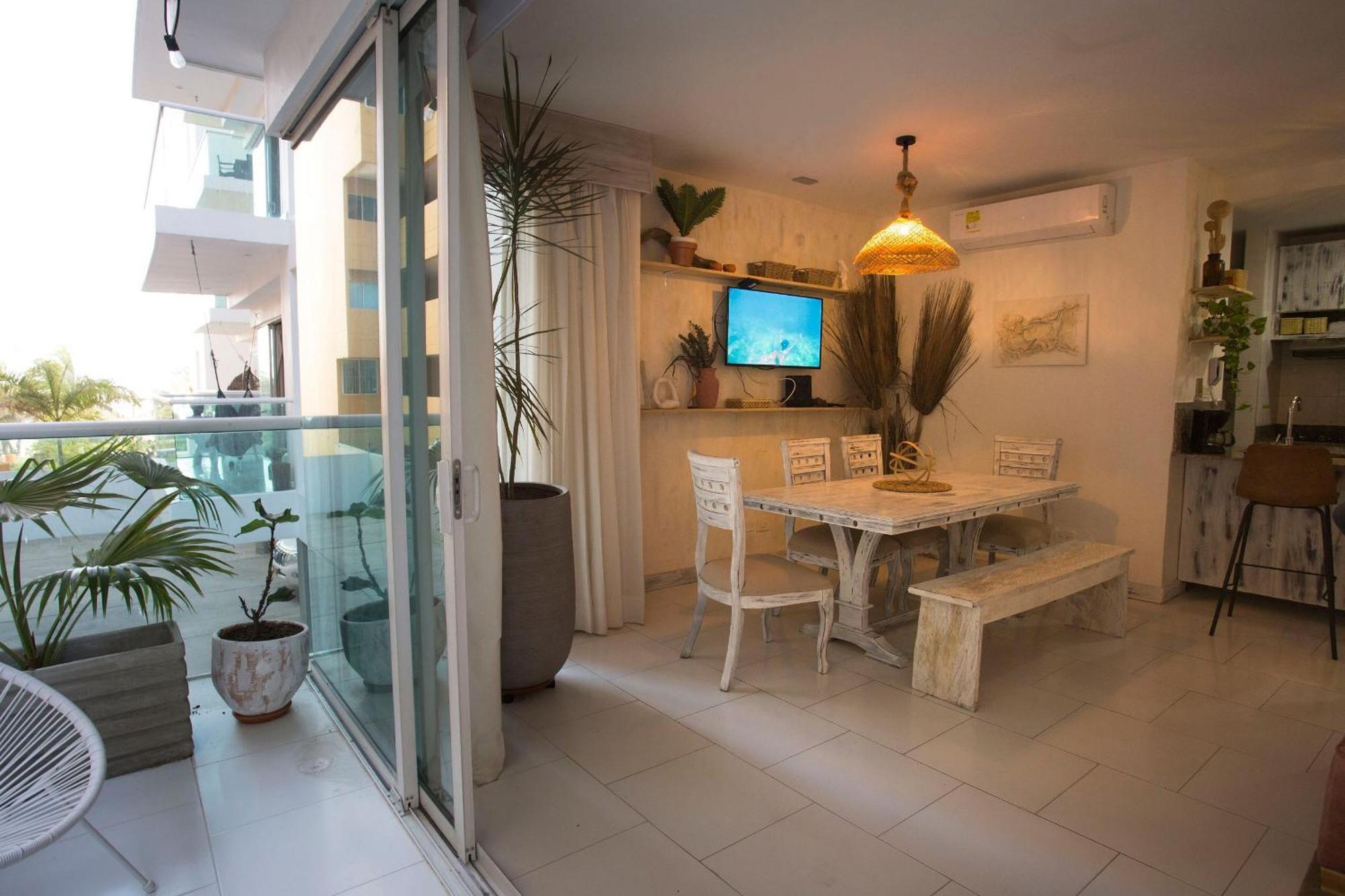 Frente Al Mar Con Acceso Directo A La Playa Morros 922 Apartamento *