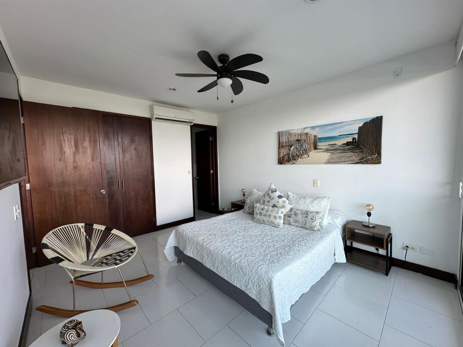 Apartamento Espectacular Apto En Con Salida Directa A La Playa