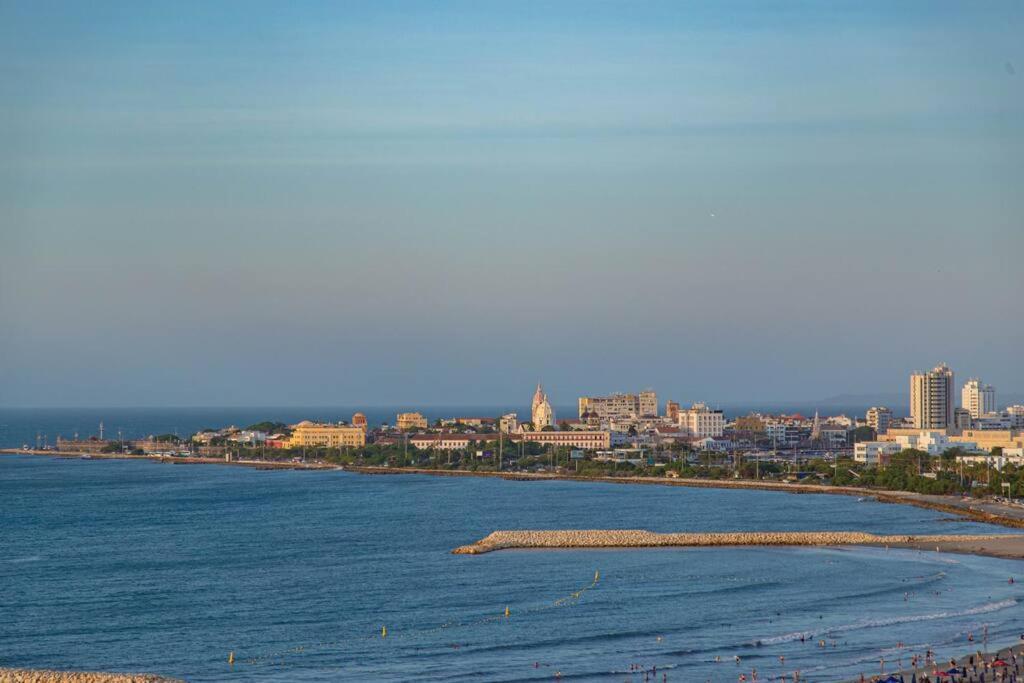 Luxury Beachfront - Morros City