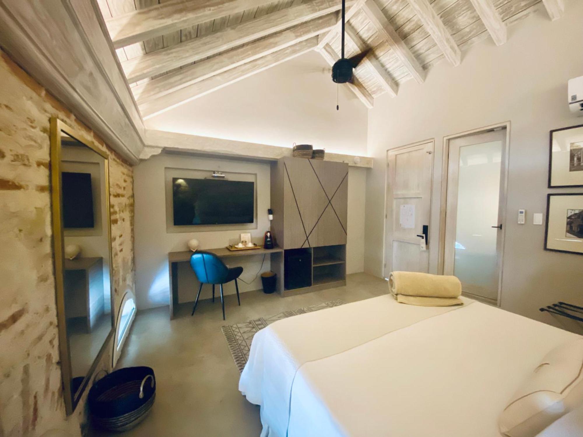 Lunalá Boutique 4*
