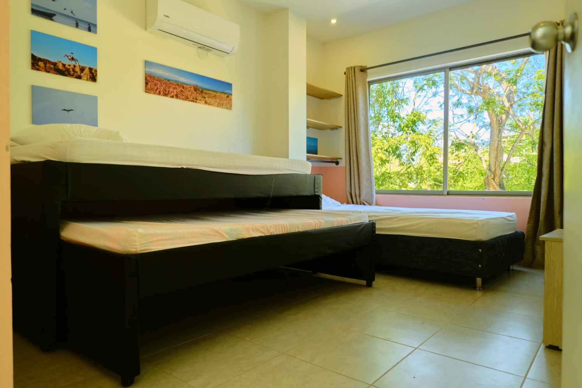 Casa En Con Jacuzzi Bed and breakfast