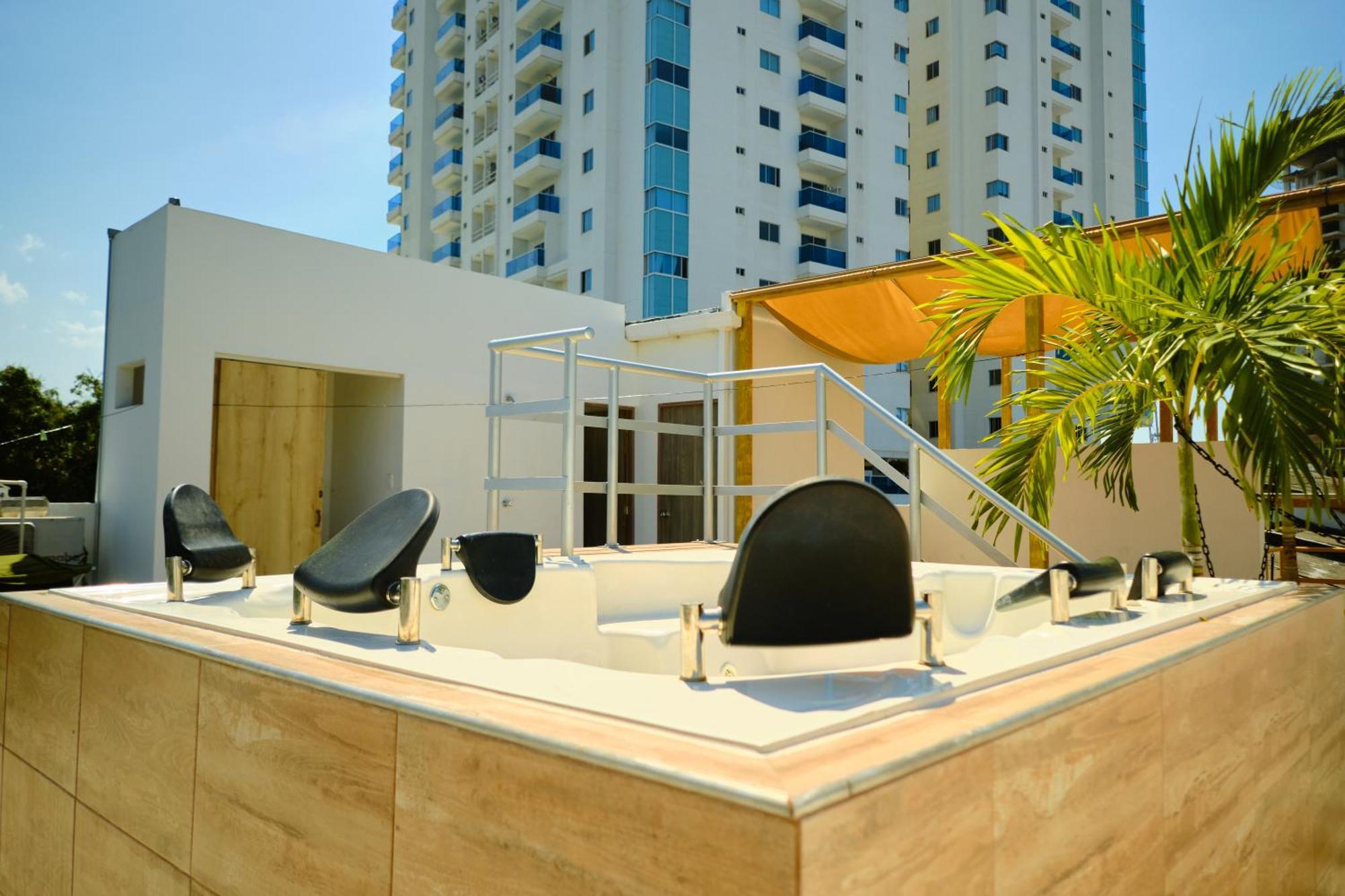 Casa En Con Jacuzzi Bed and breakfast