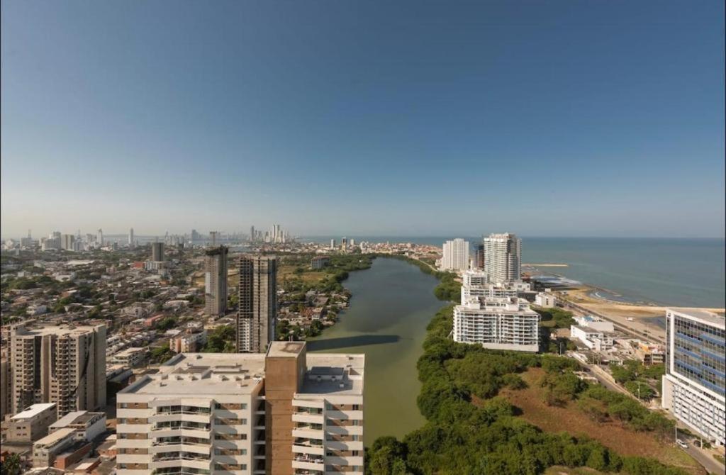 Espectacular Apartamento Piso Alto Con Excelente Vista Al Mar Y A La Ciudad Amurallada Apartamento