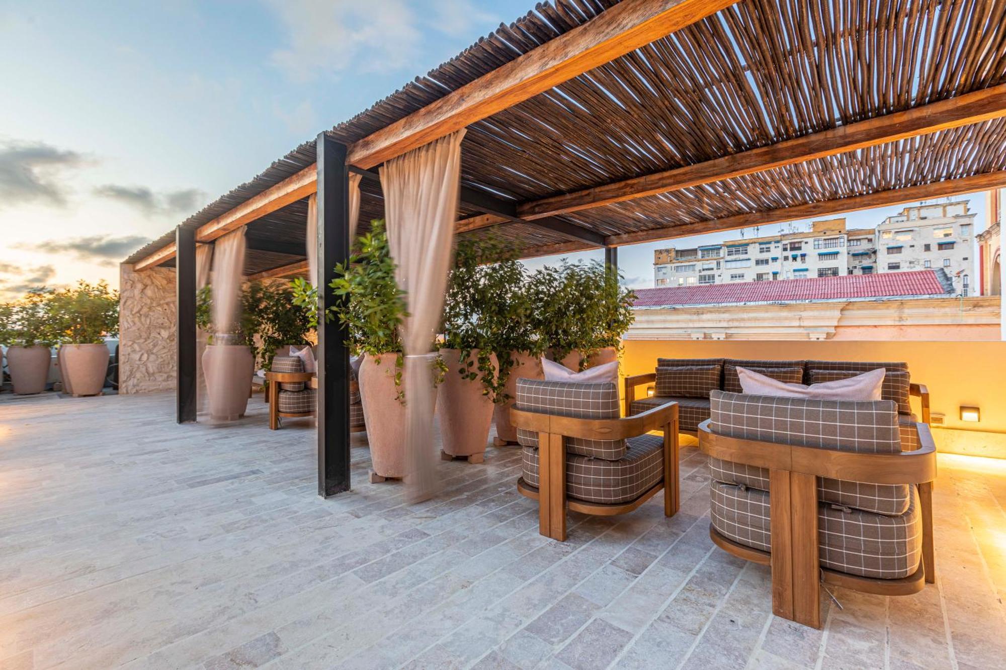 Cinco Boutique 5*