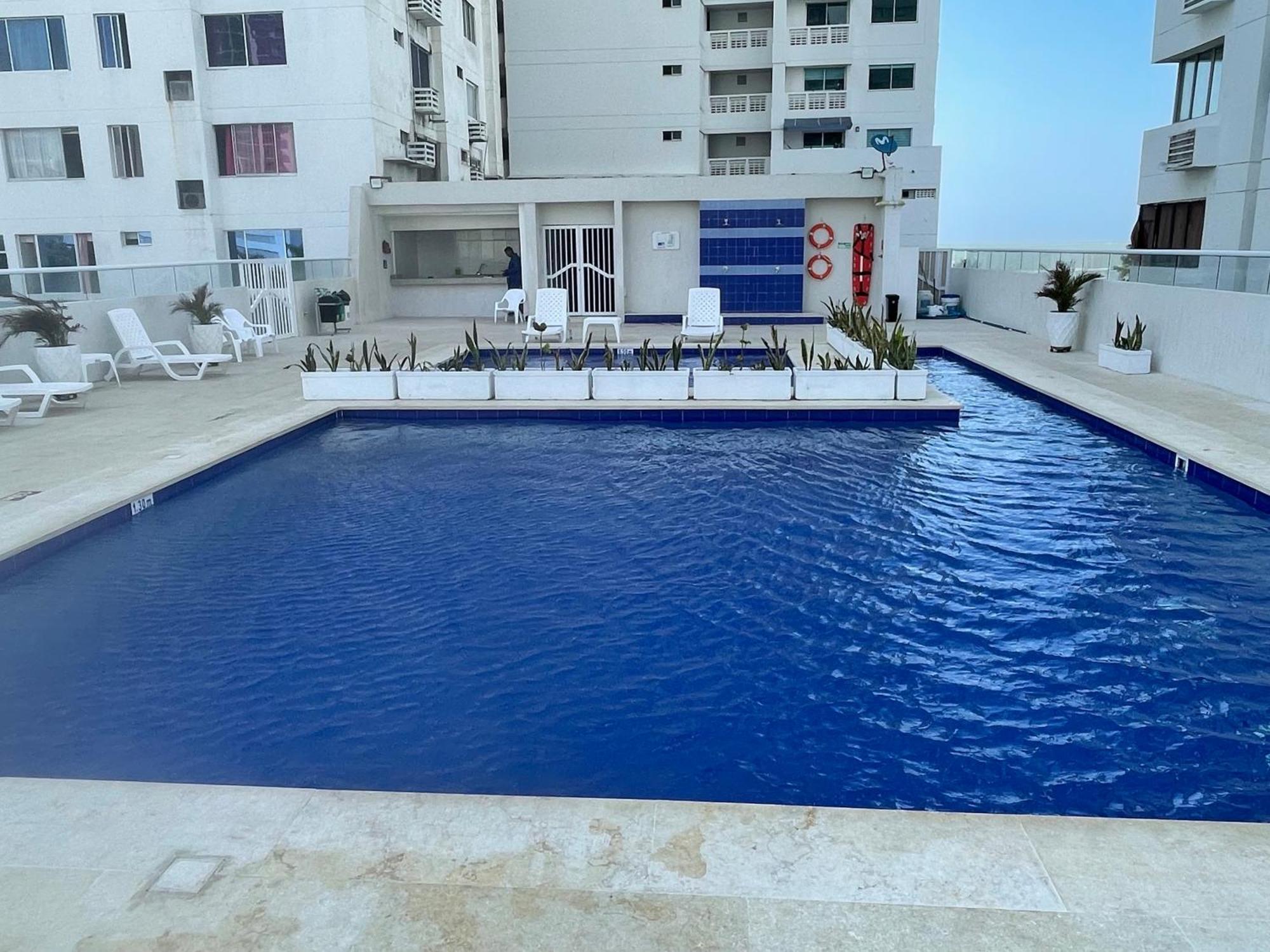White Bocagrande - Delfines * Cartagena