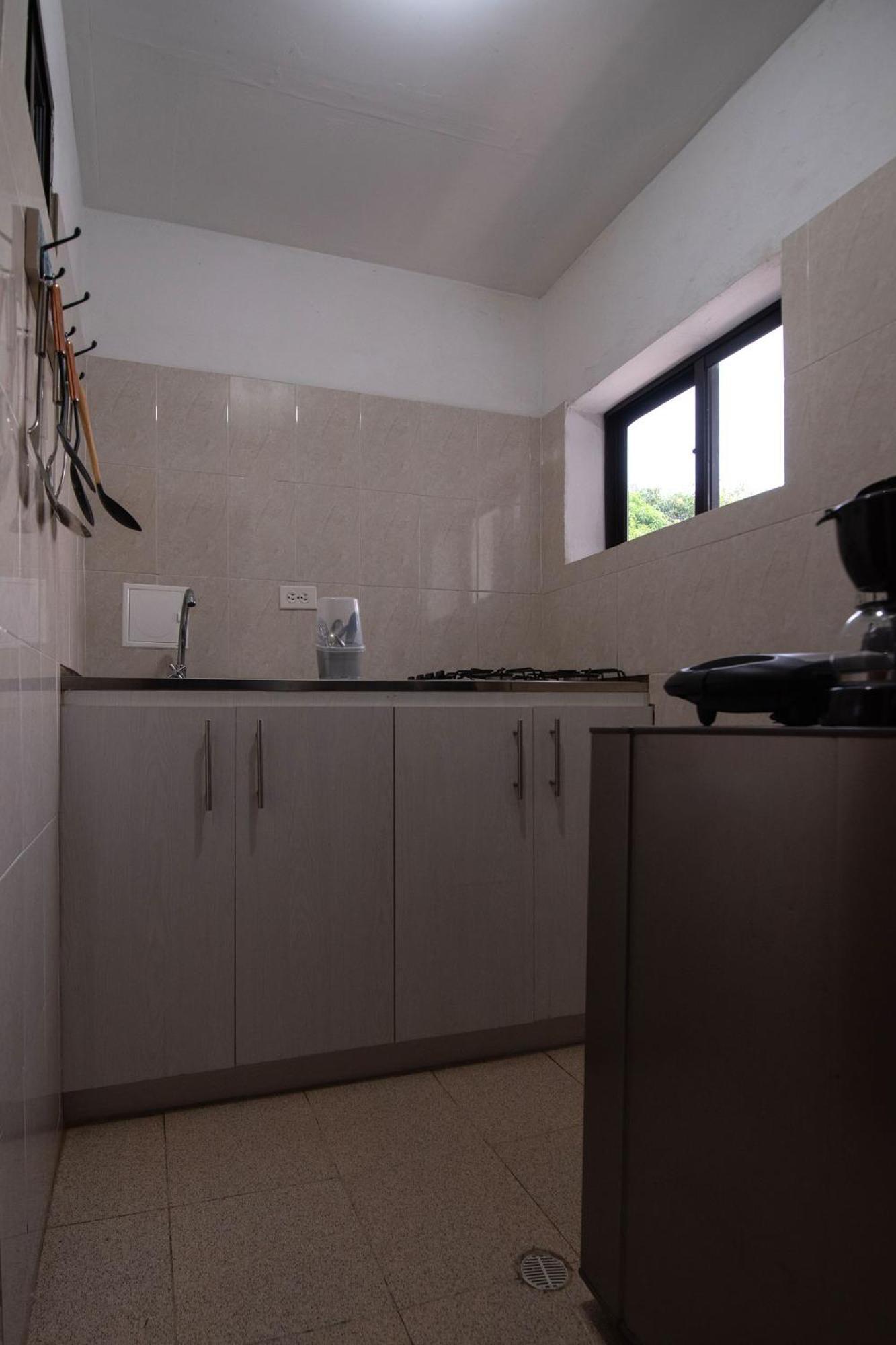 Apartamento Bueno, Bonito Y Barato *