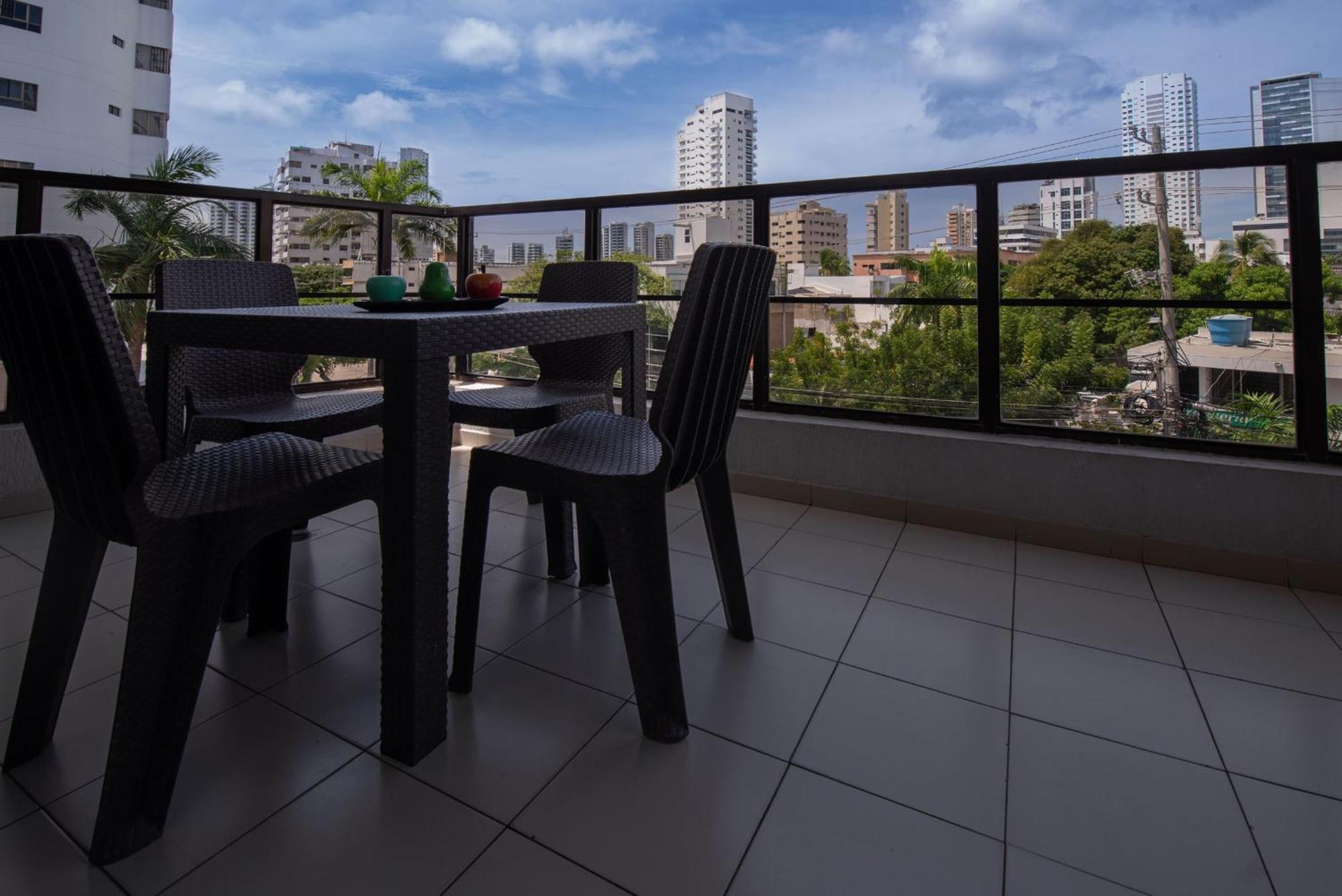 Bueno, Bonito Y Barato Apartamento Cartagena