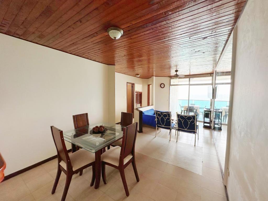 Beachfront Bocagrande Sea View 2 Bedrooms