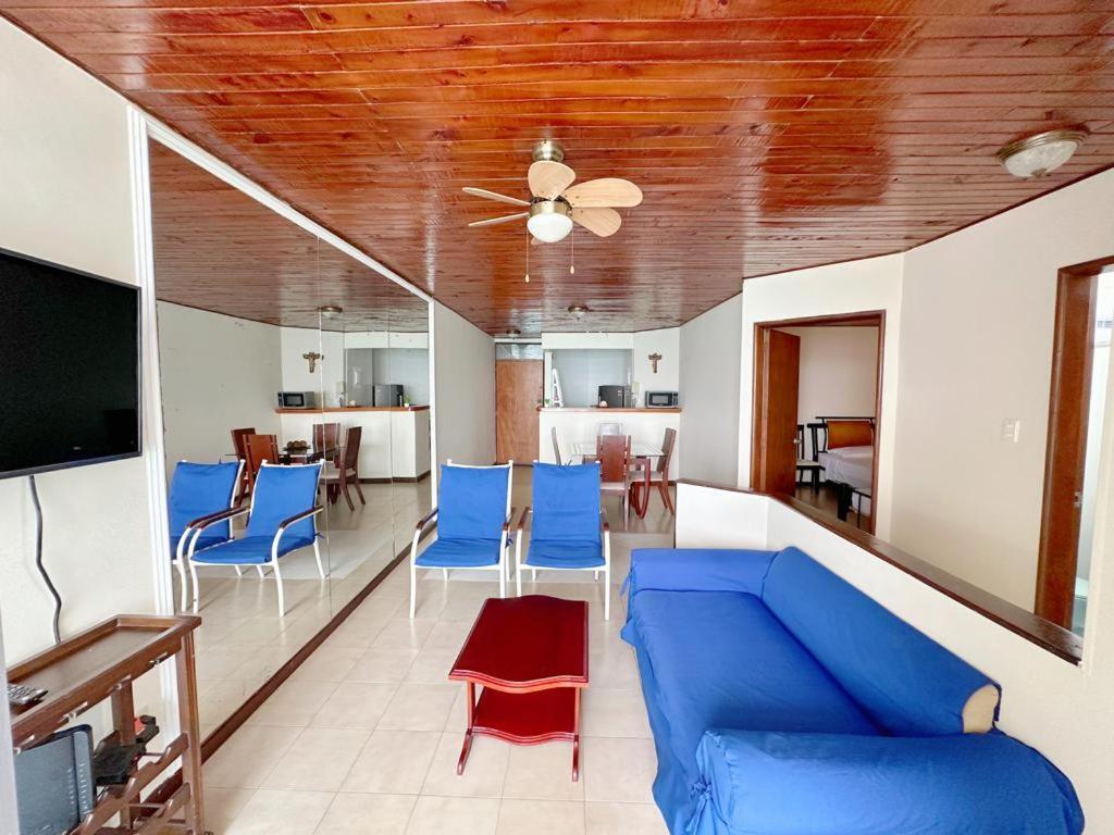 Beachfront Bocagrande Sea View 2 Bedrooms *