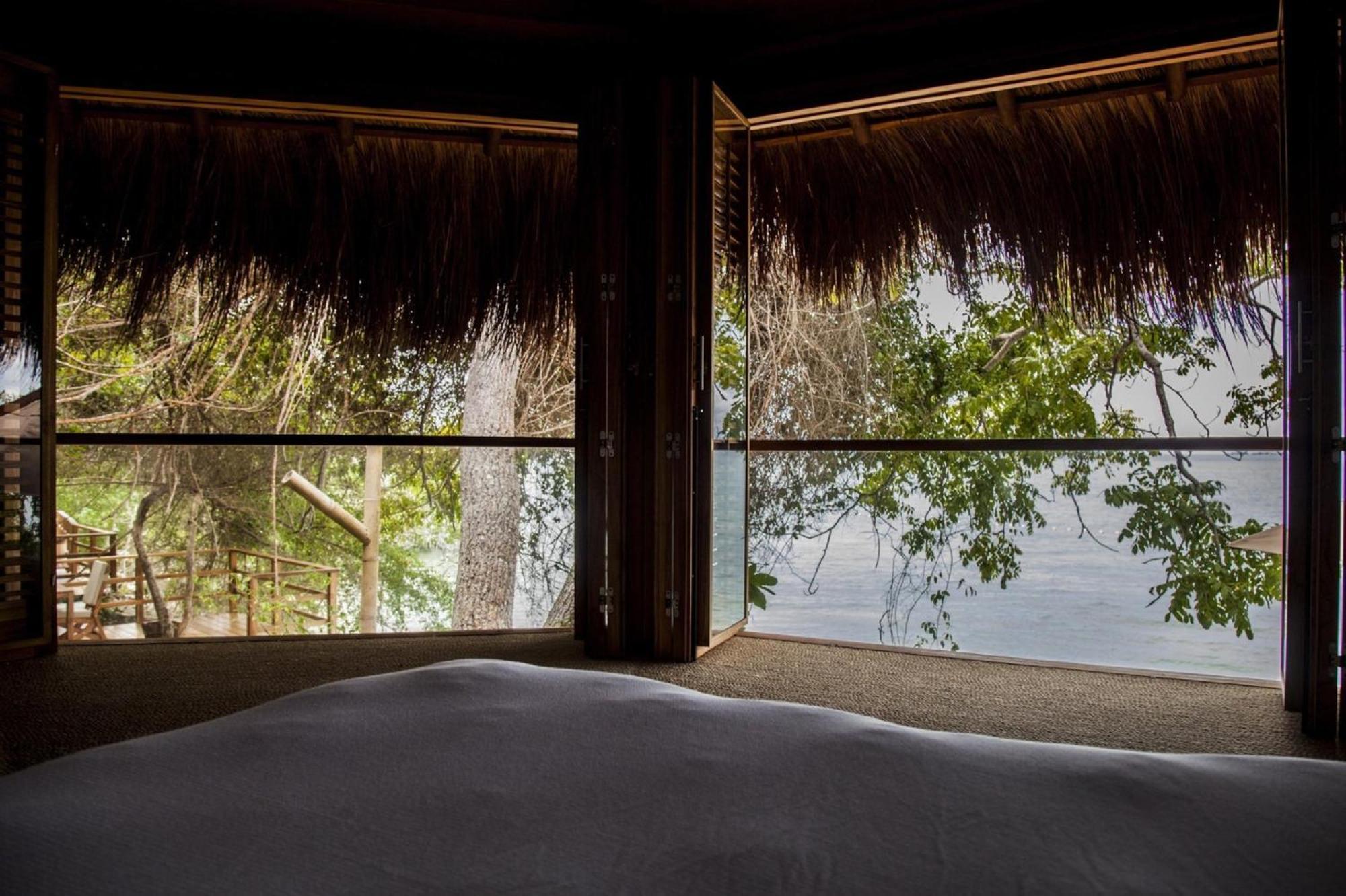 Islas Hotel 4*