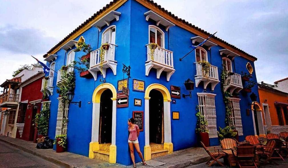 Excelentes Frente Al Mar Apartamento