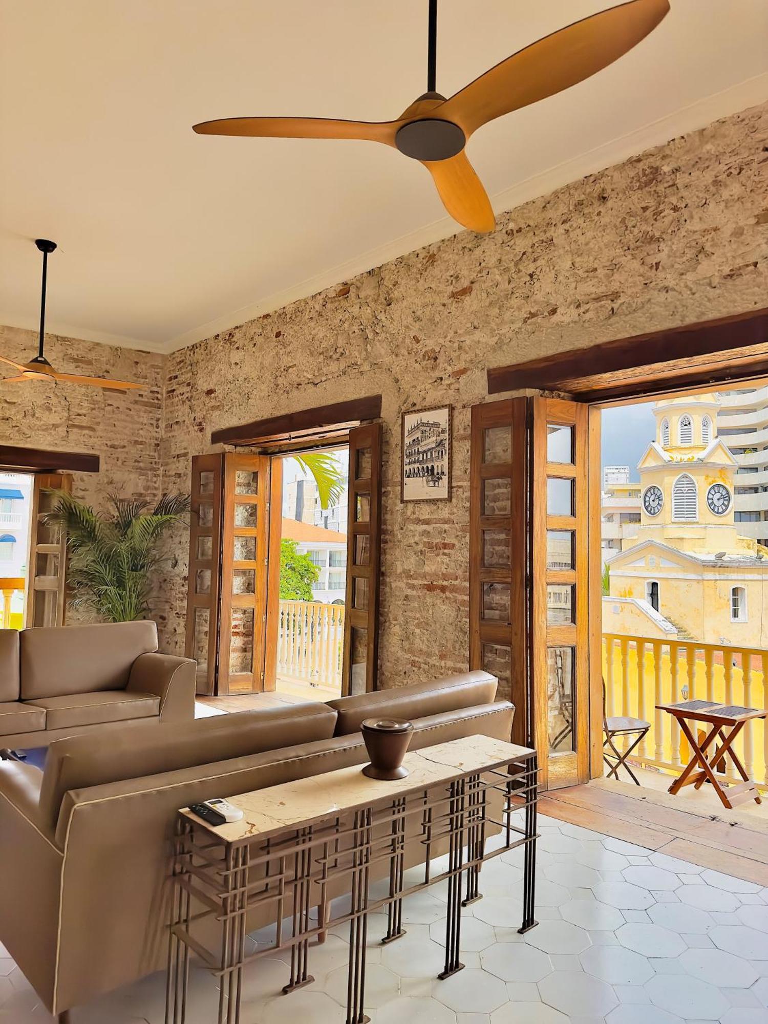 Apartahotel Amara Living