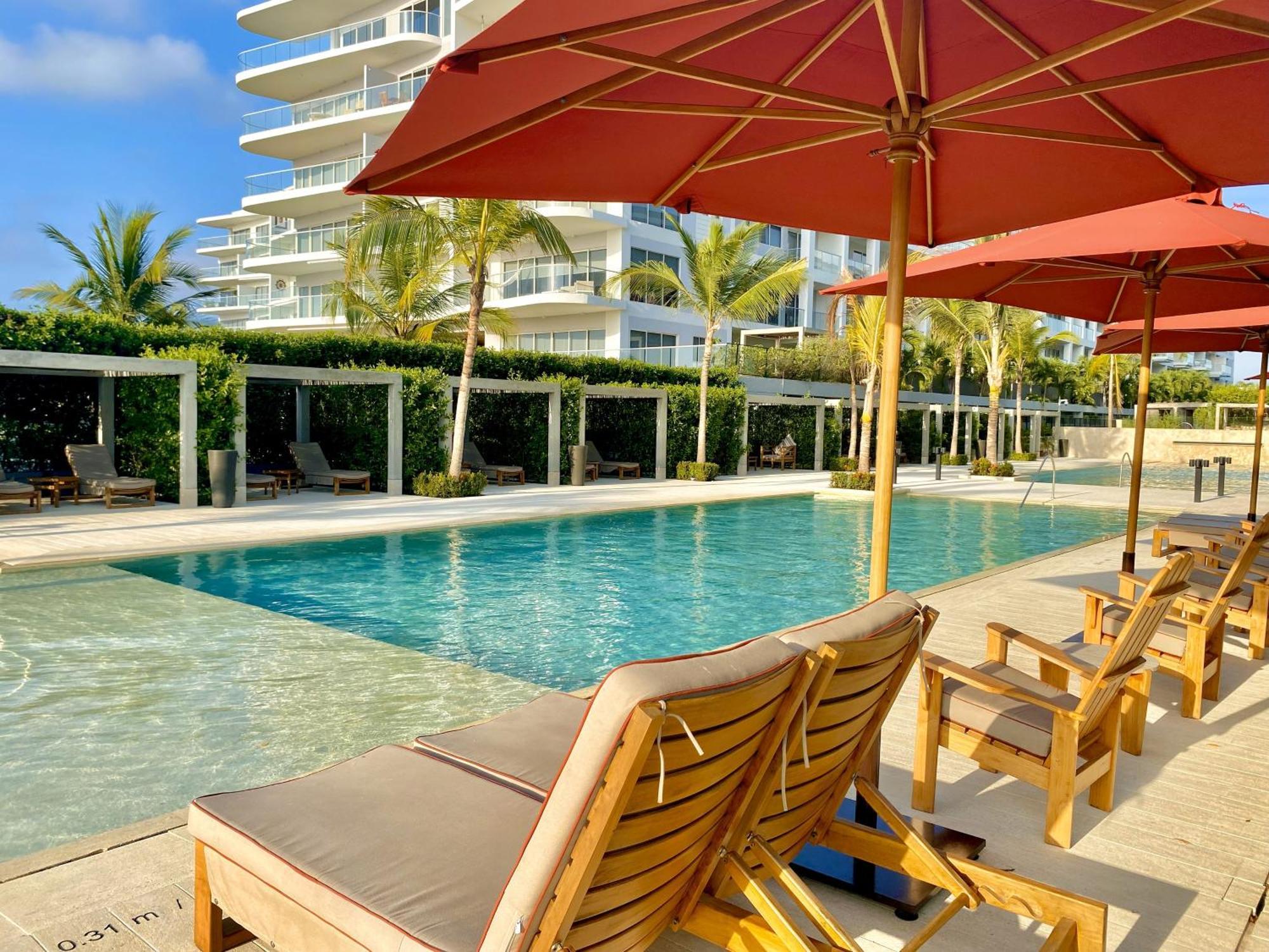 De Lujo Morros Zoe - Manzanillo -