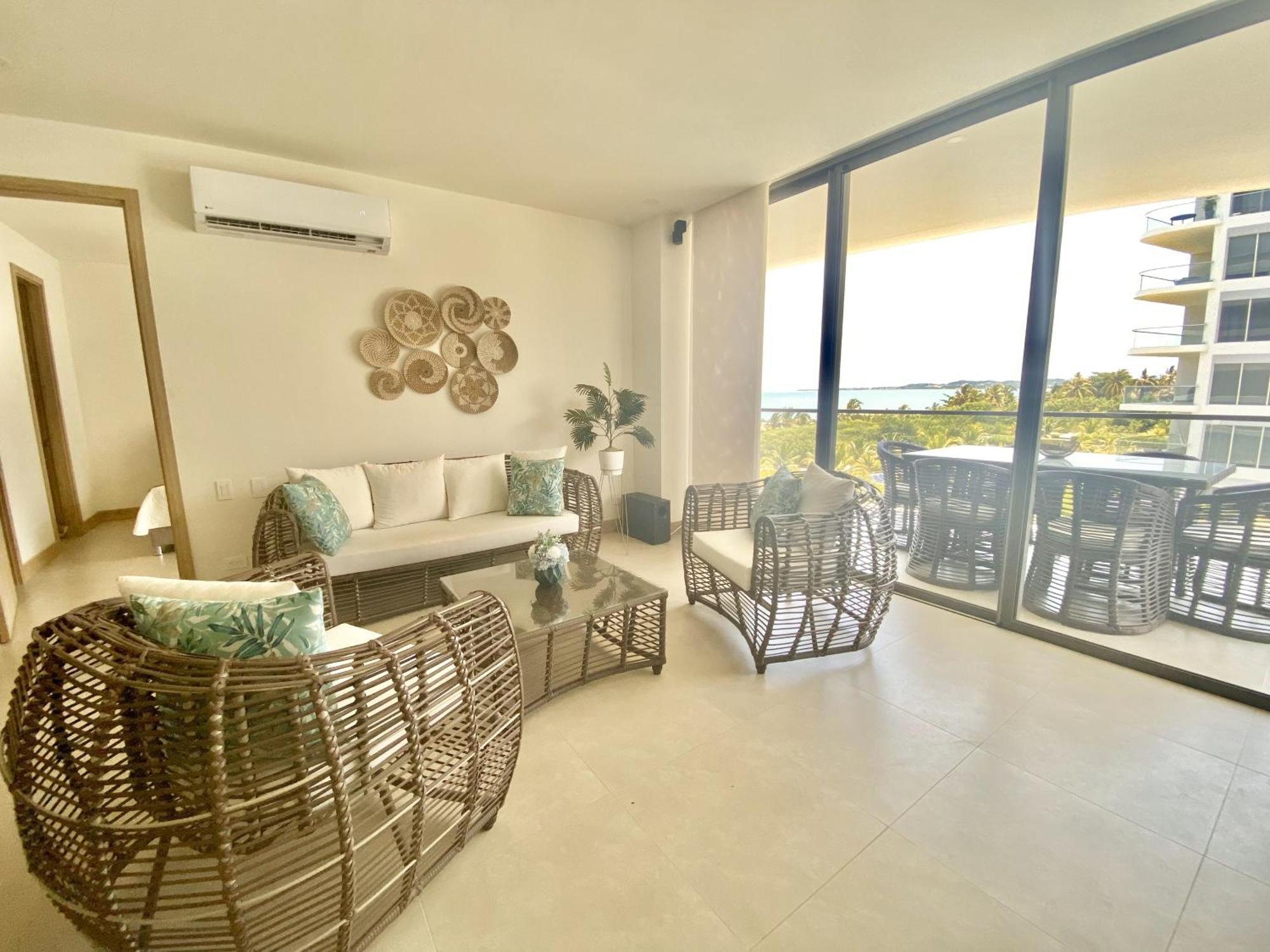 De Lujo Morros Zoe - Manzanillo -