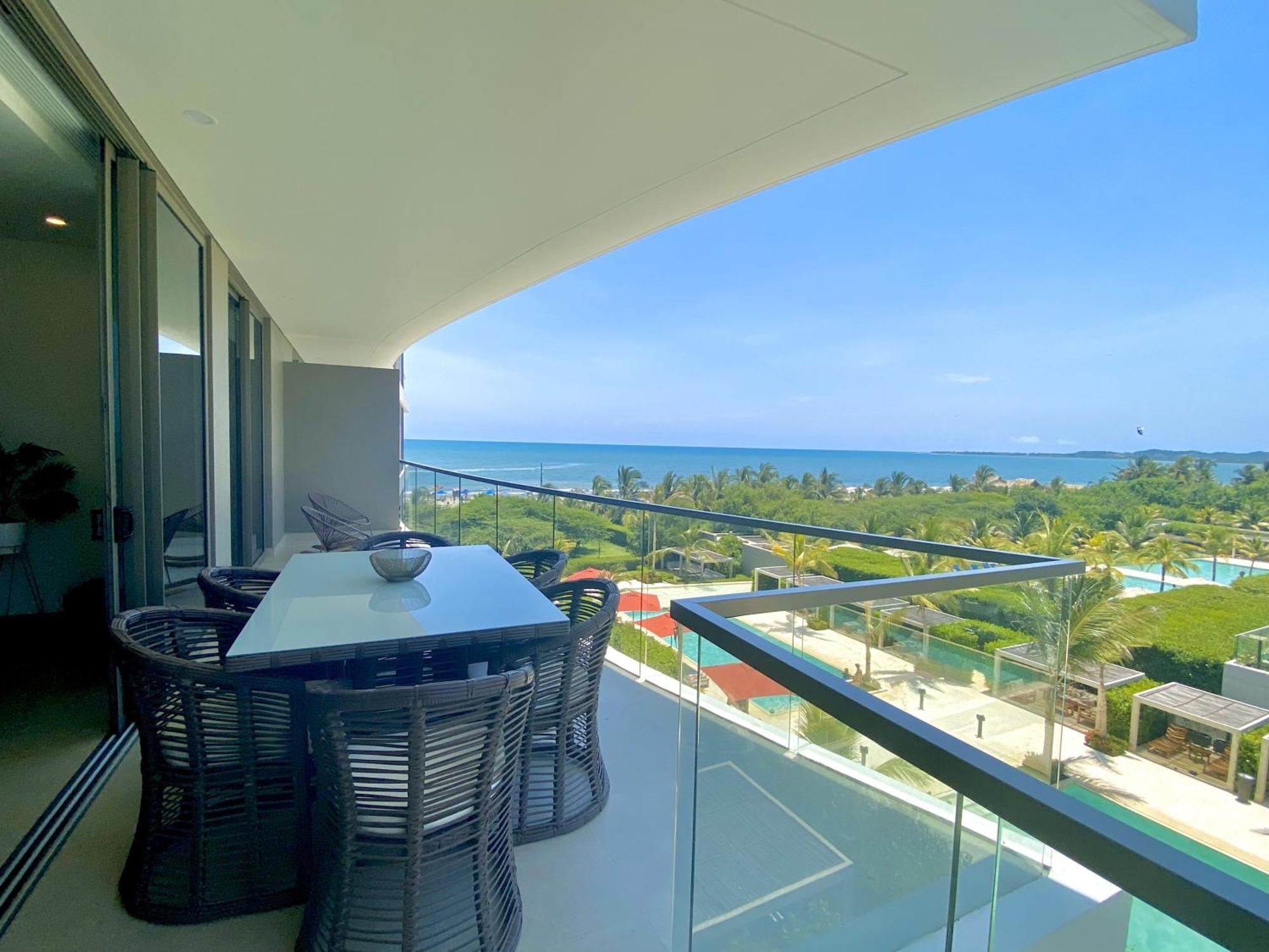 De Lujo Morros Zoe - Manzanillo -