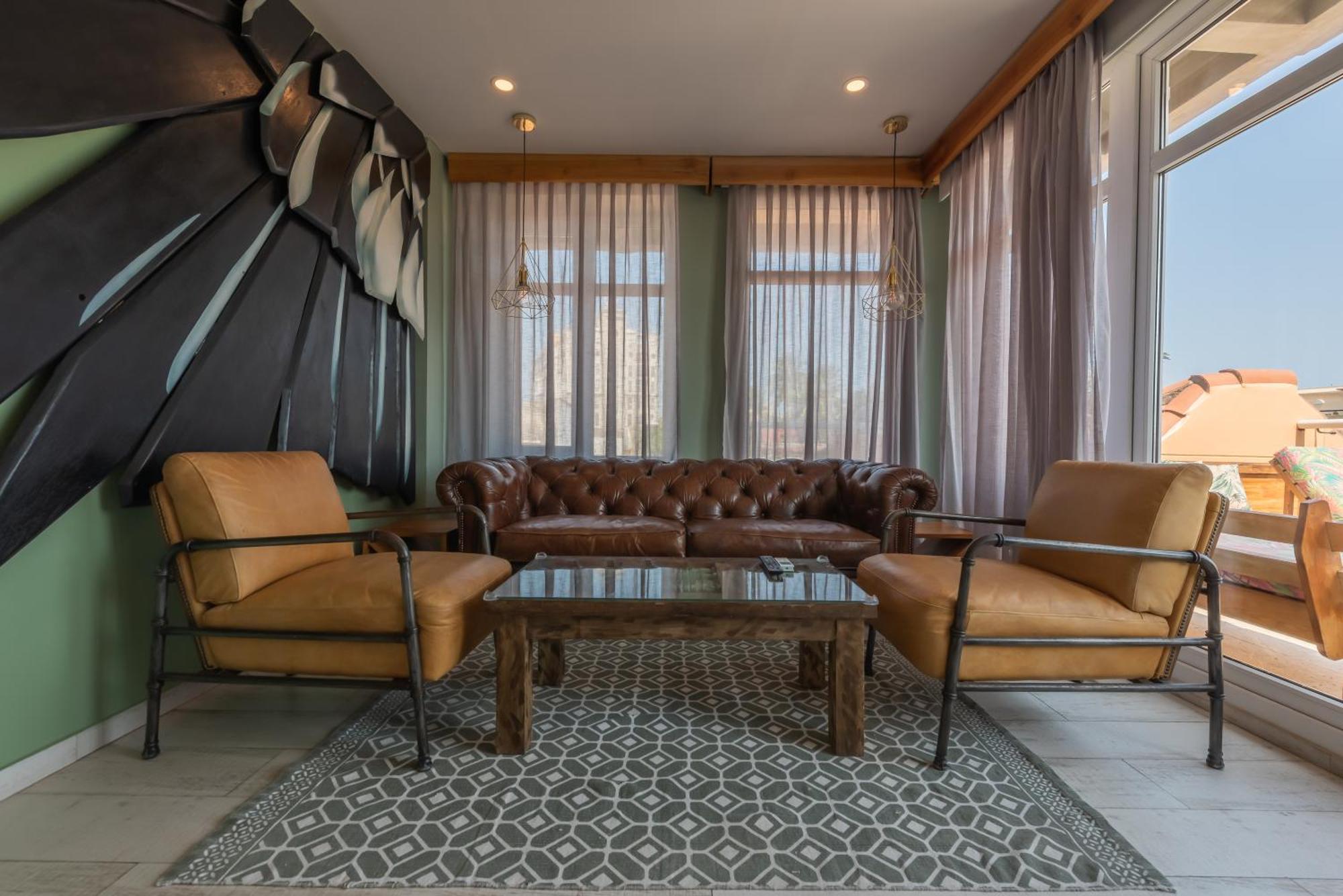 Townhouse Boutique Hotel 4*