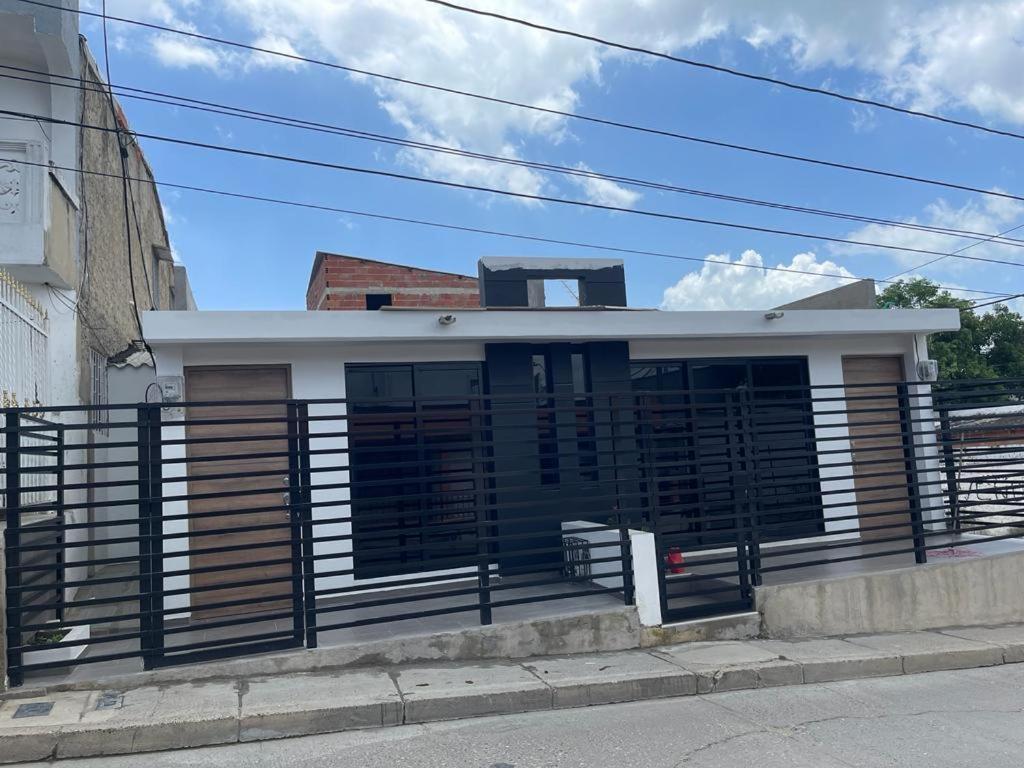 Apartamento Amoblado 3 En Barrio La Campina *