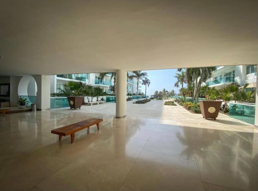 Frente A La Playa Morros 922