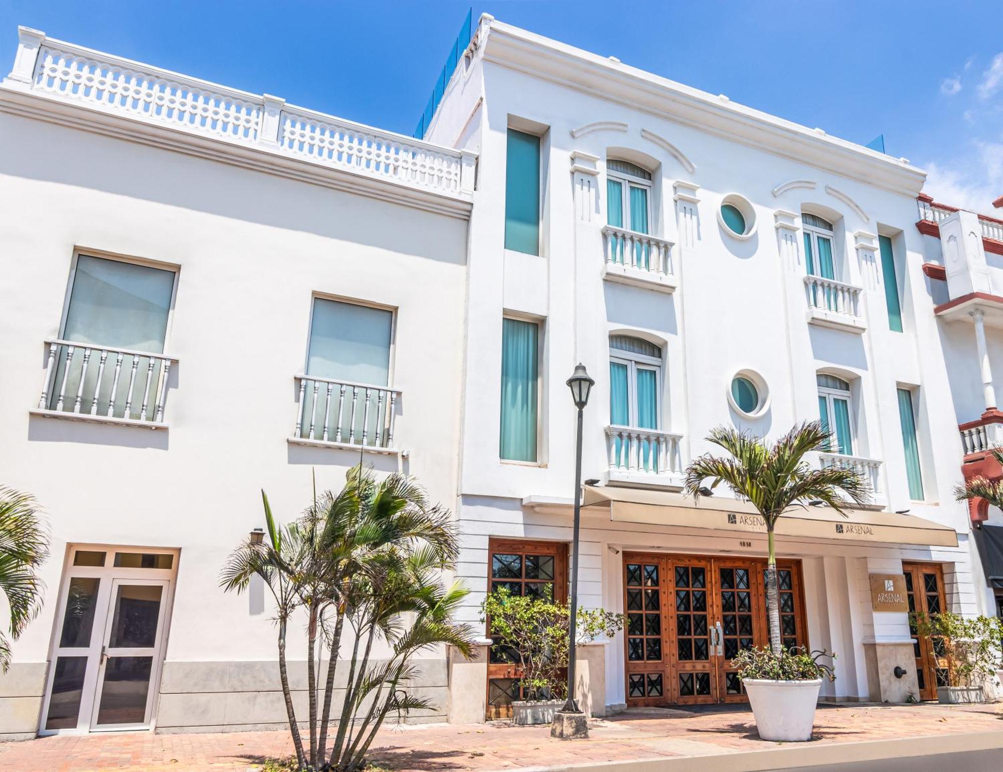 Ghl Arsenal Hotel