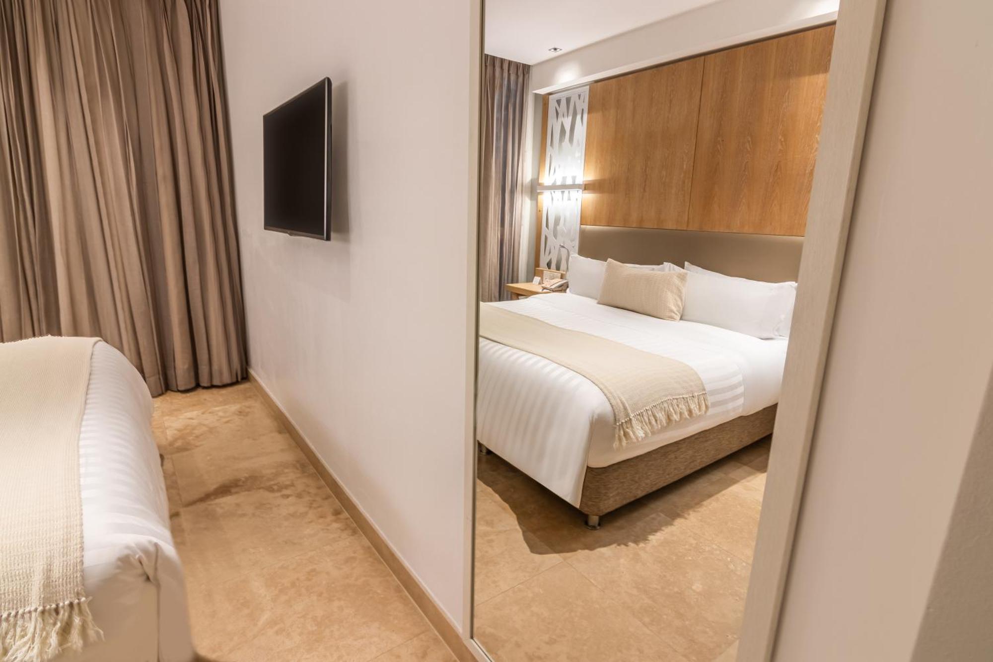 Hotel Ghl Arsenal 5*