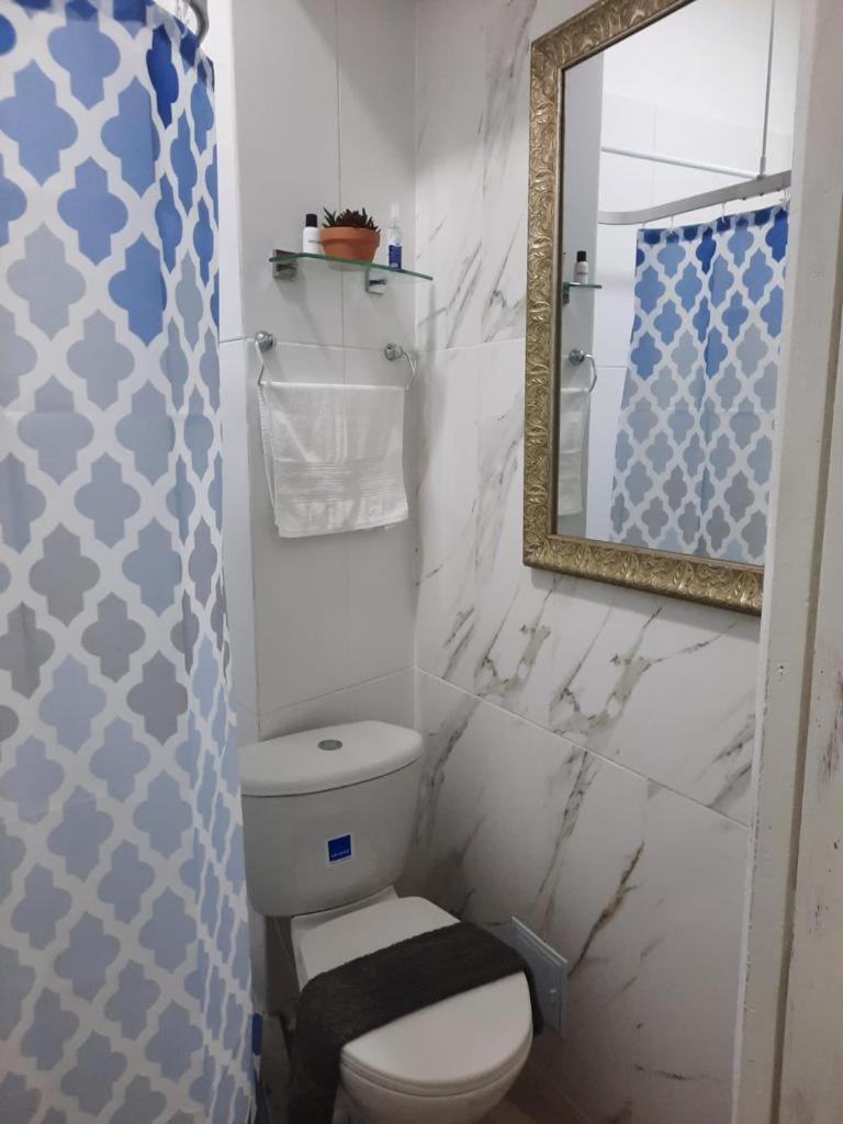 Gs 996 Habitación en casa particular Cartagena