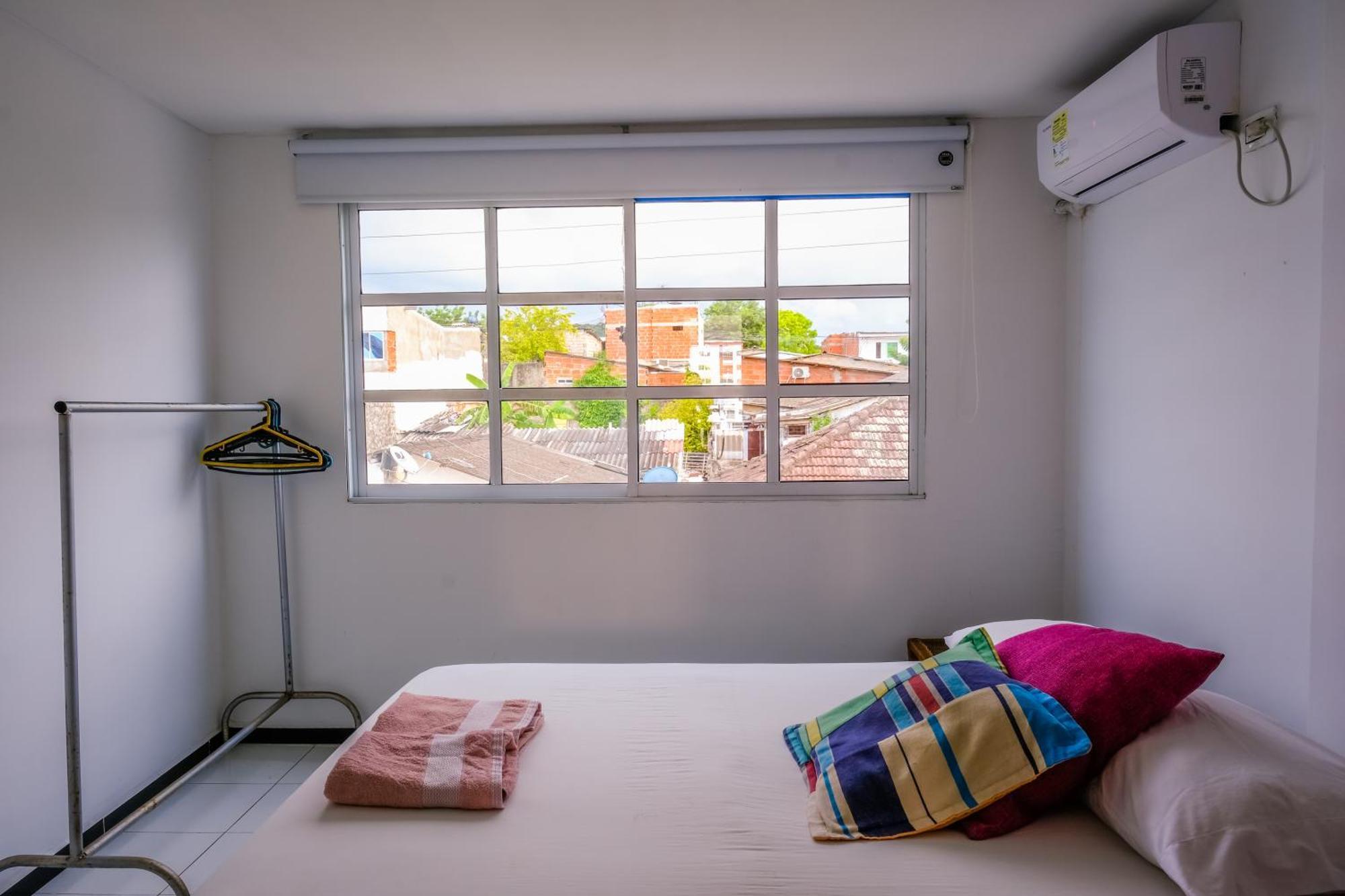 Apartamento Con Amplia Terraza *