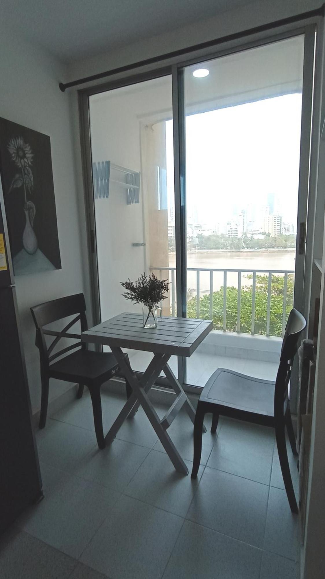 Aparta-suites En Junto A La Playa * Cartagena