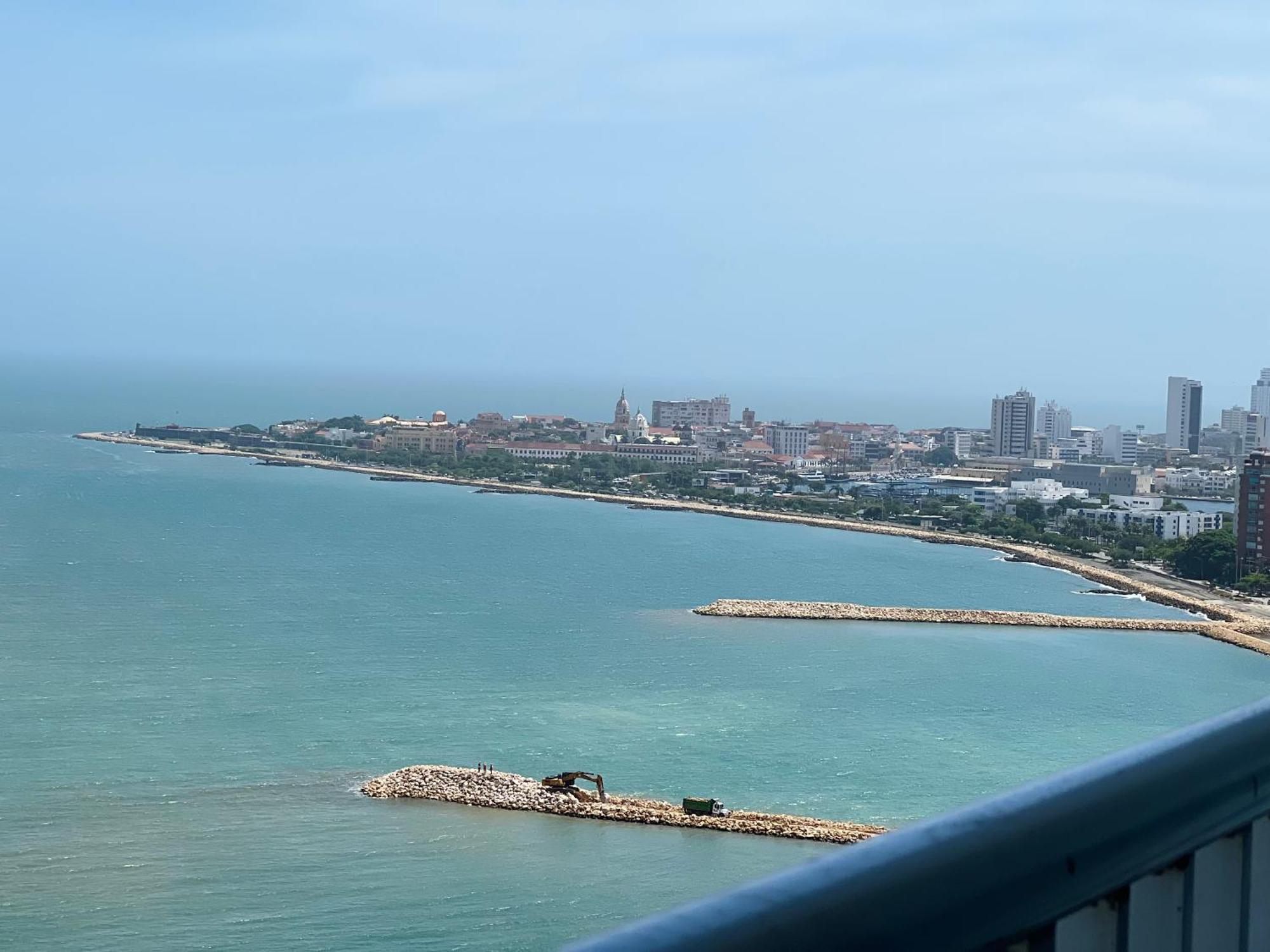 Apartamento Espectacular Bocagrande, Frente Al Mar, Con Piscina *
