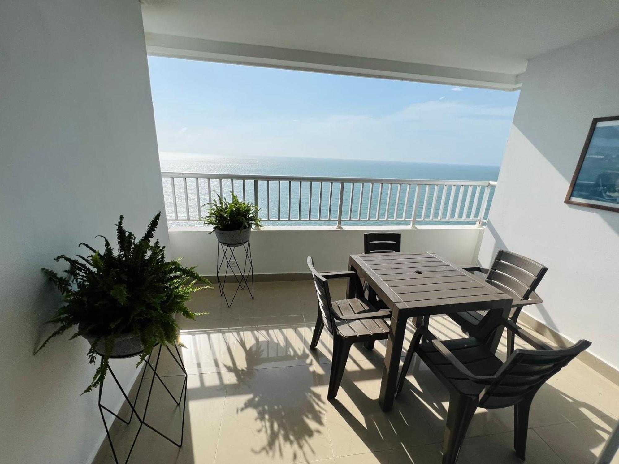 Espectacular Bocagrande, Frente Al Mar, Con Piscina * Cartagena