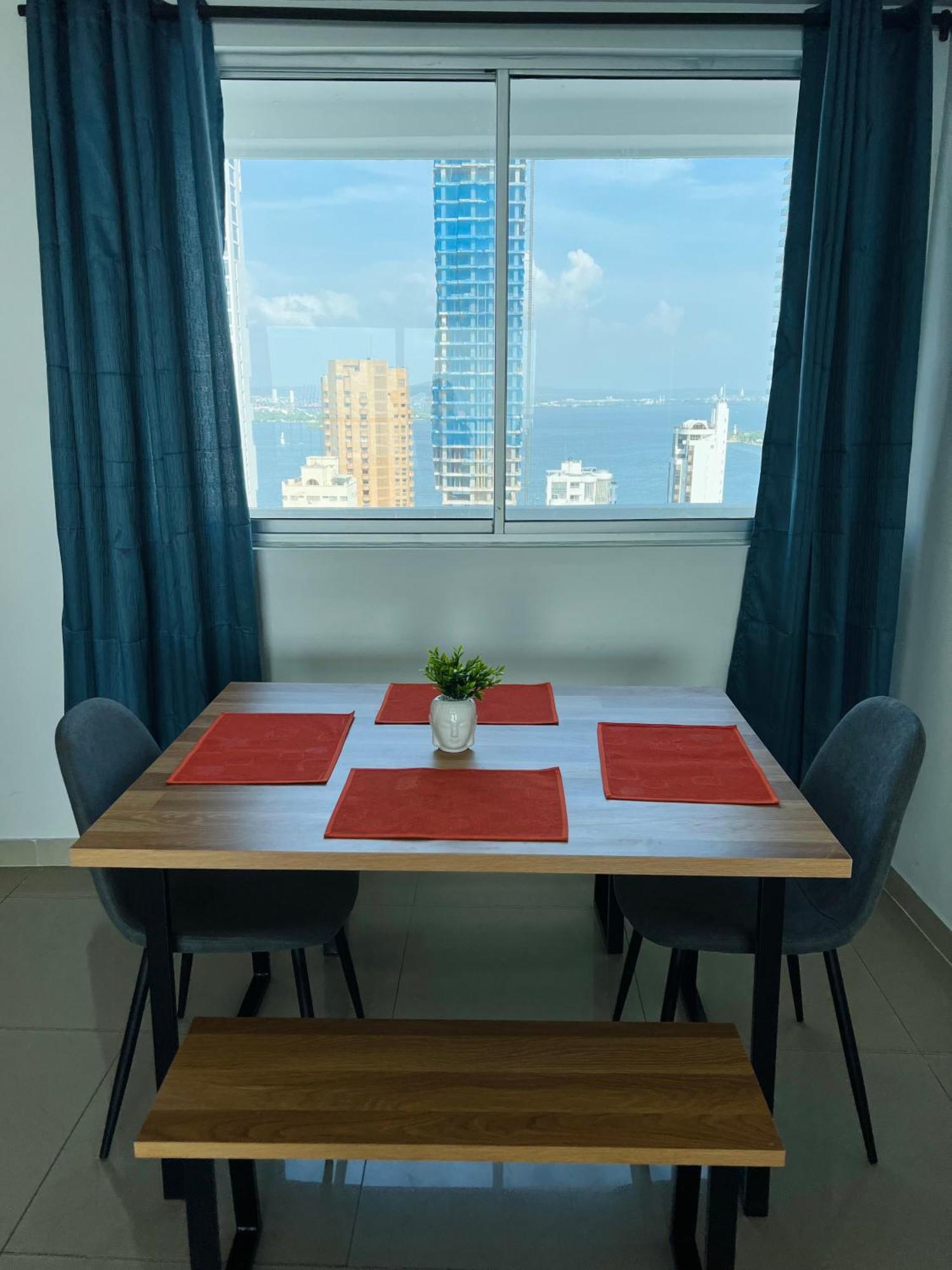 Espectacular Bocagrande, Frente Al Mar, Con Piscina Apartamento Cartagena