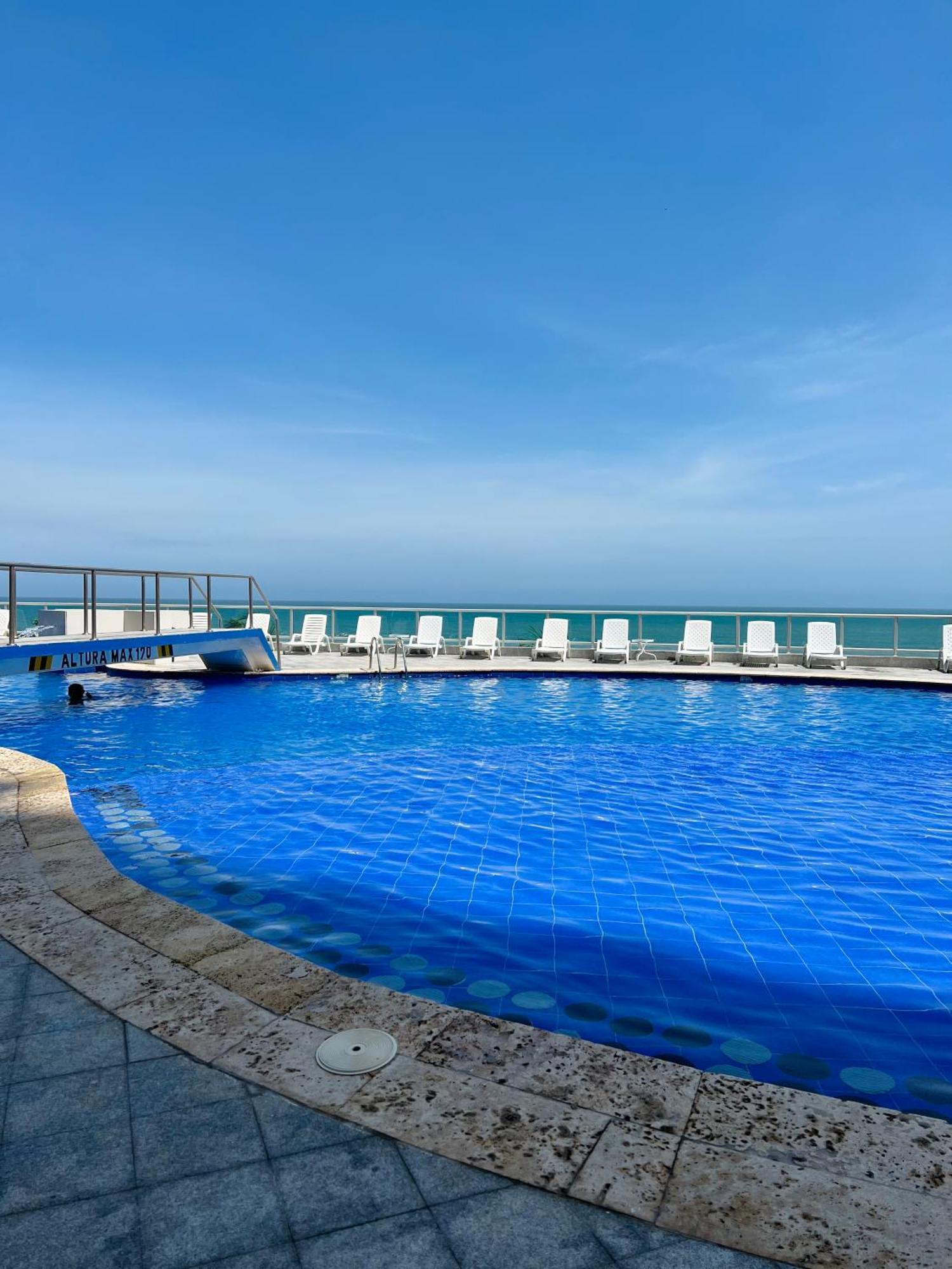 Espectacular Bocagrande, Frente Al Mar, Con Piscina Apartamento