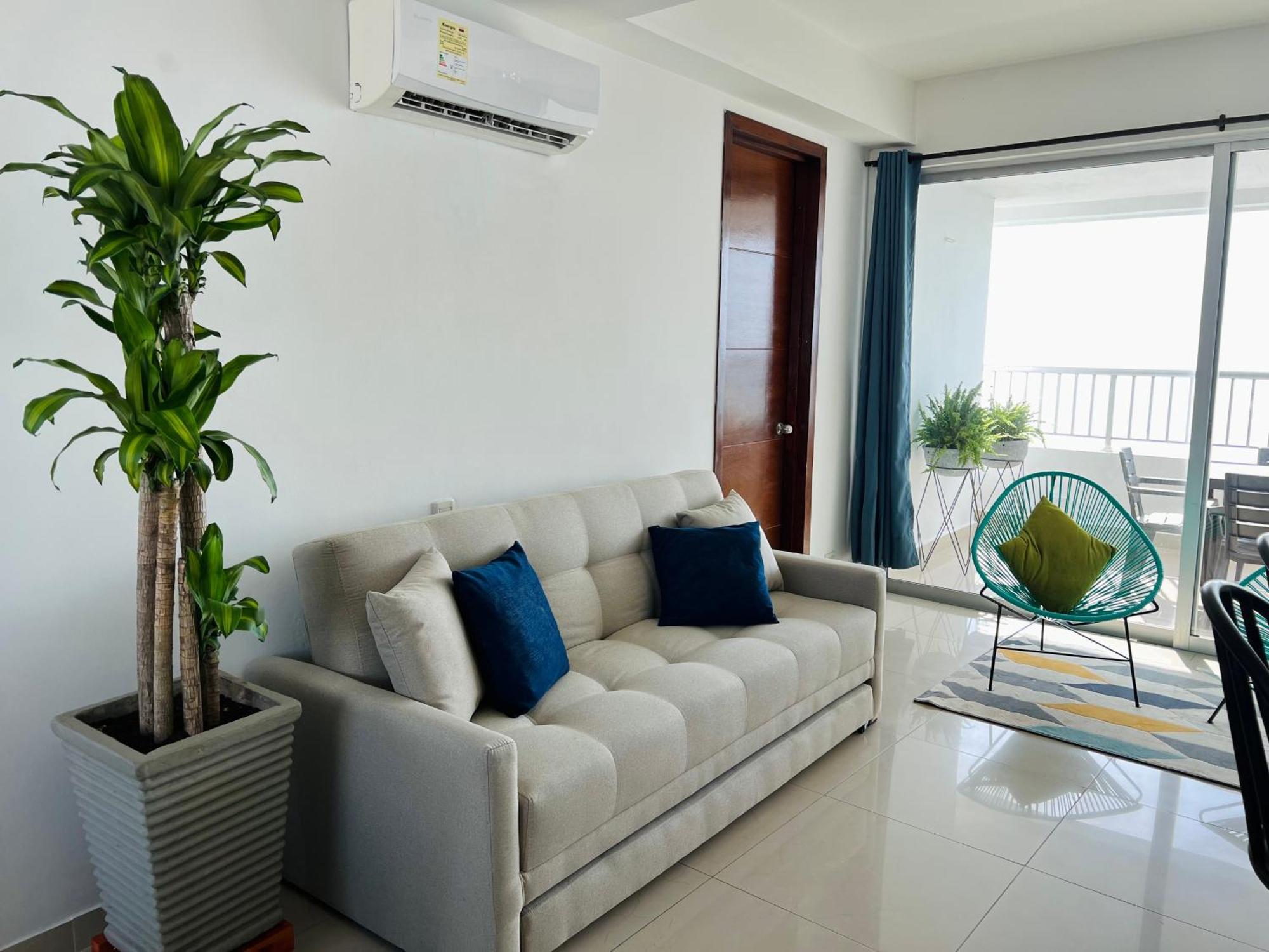 Apartamento Espectacular Bocagrande, Frente Al Mar, Con Piscina