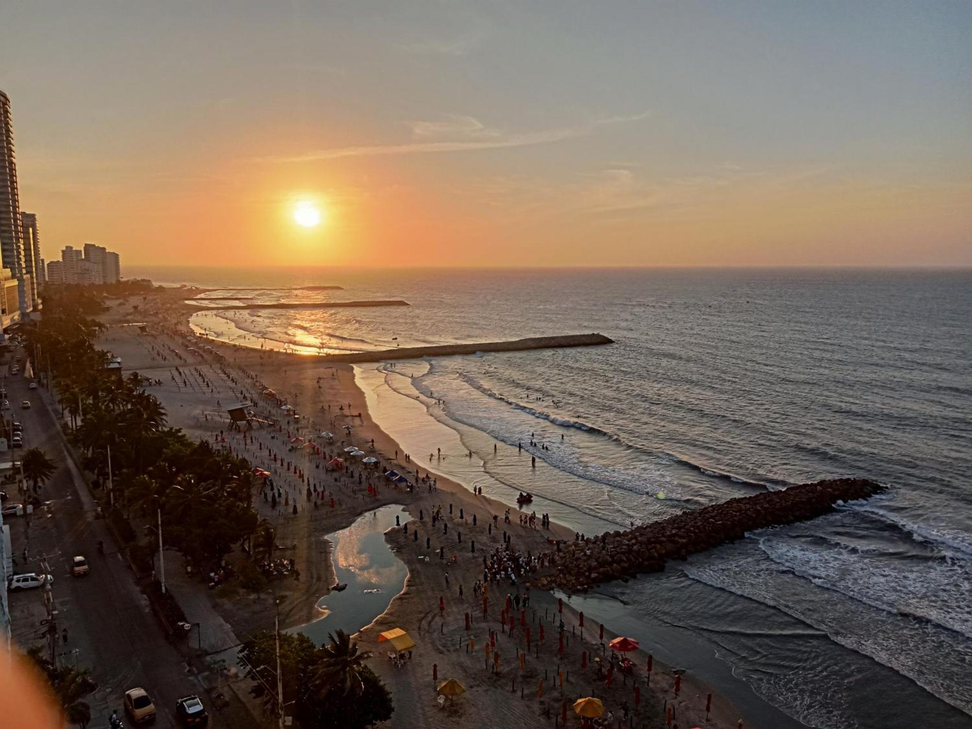 Apto Nacaela-bocagrande Cerca A La Playa