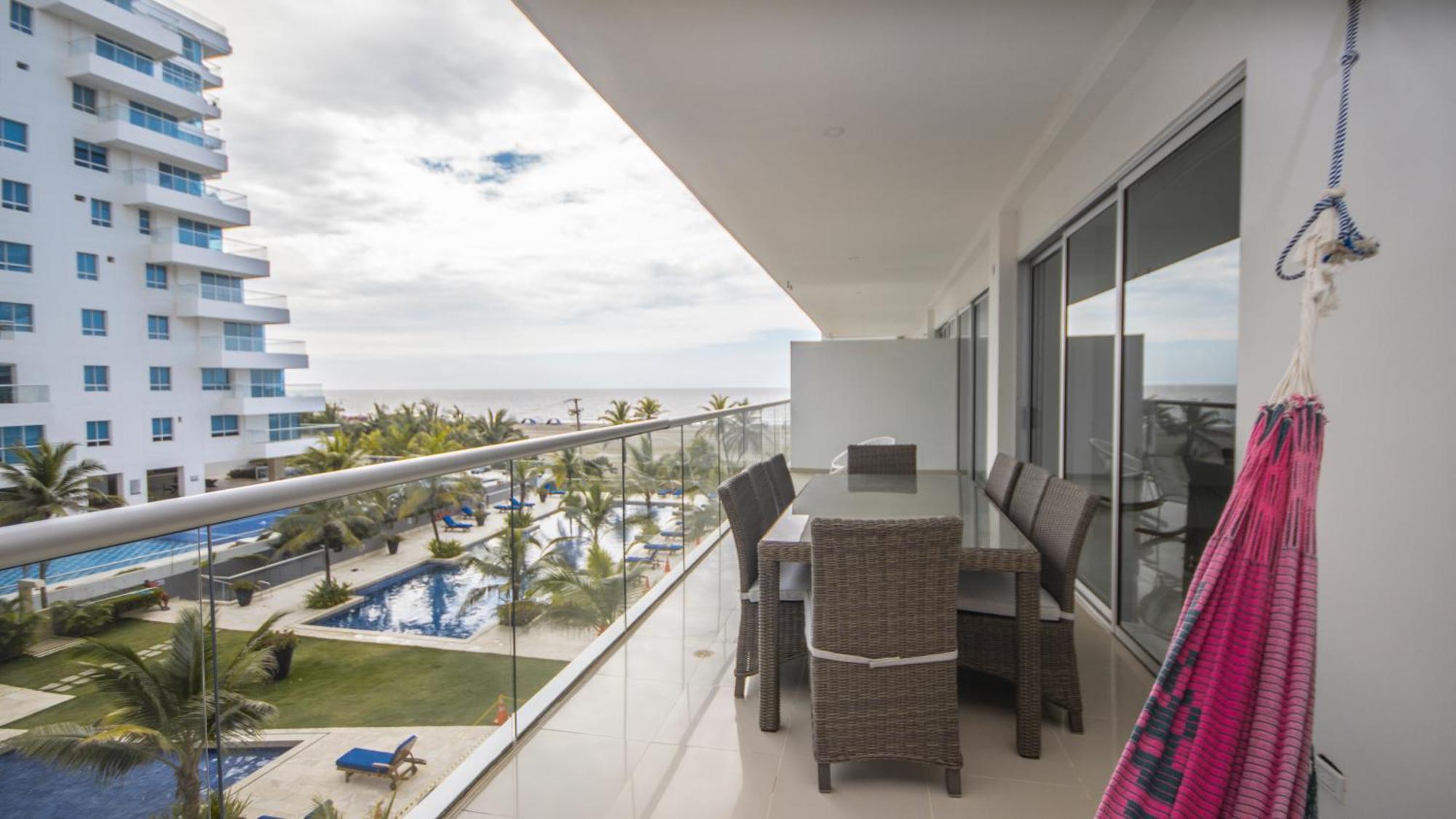 Con Vista A La Playa En Morros Apartamento *