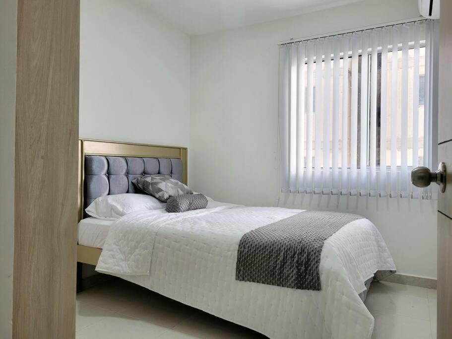 Apartamento Cerca Al Mar, En Col Cartagena