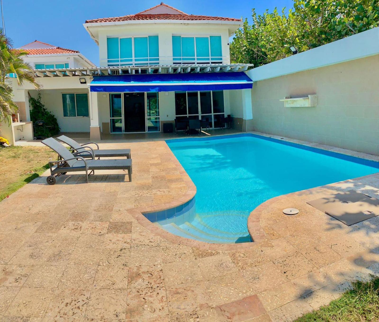 Villa Frente Al Mar