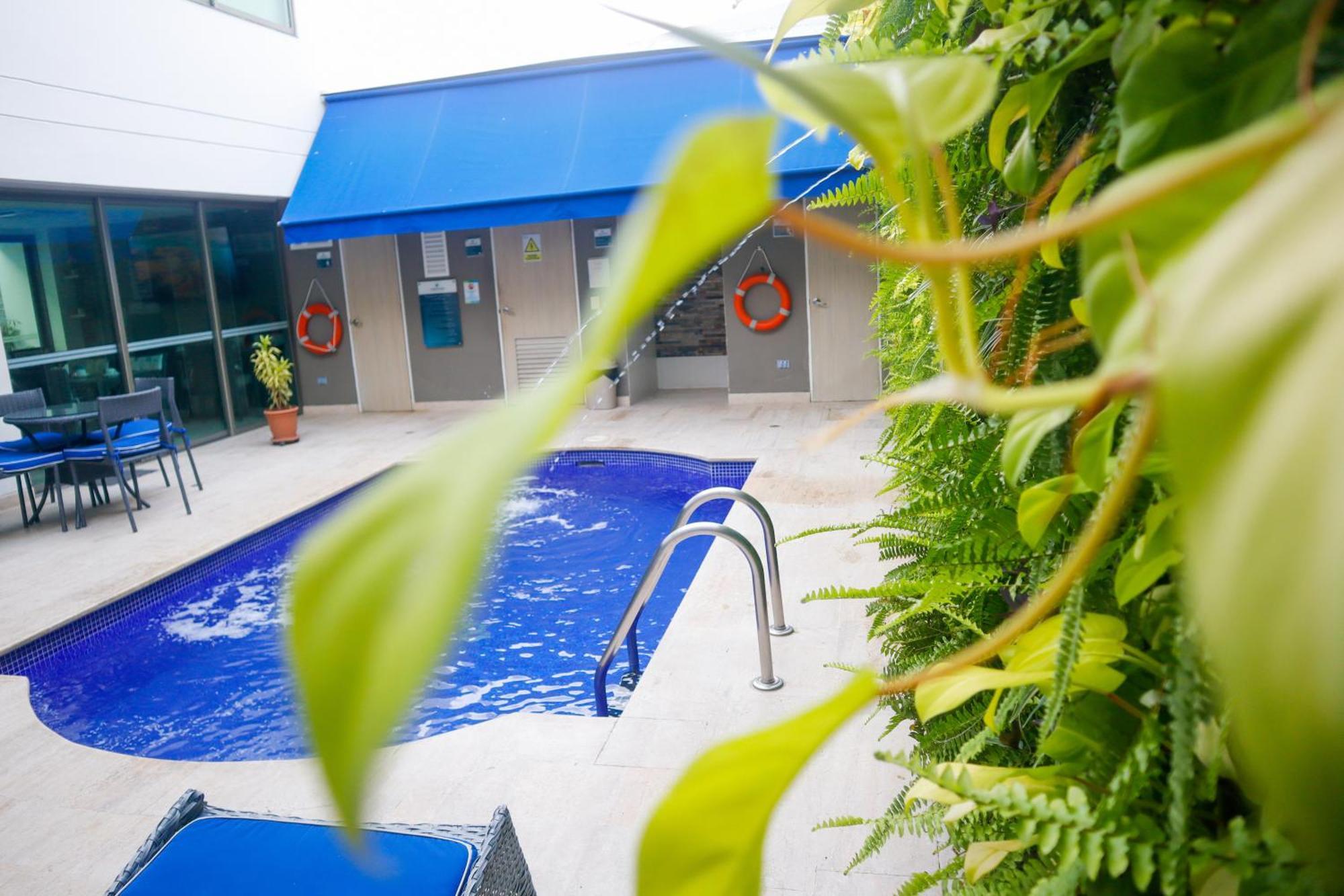 Varanasi Boutique Aeropuerto Hotel Cartagena
