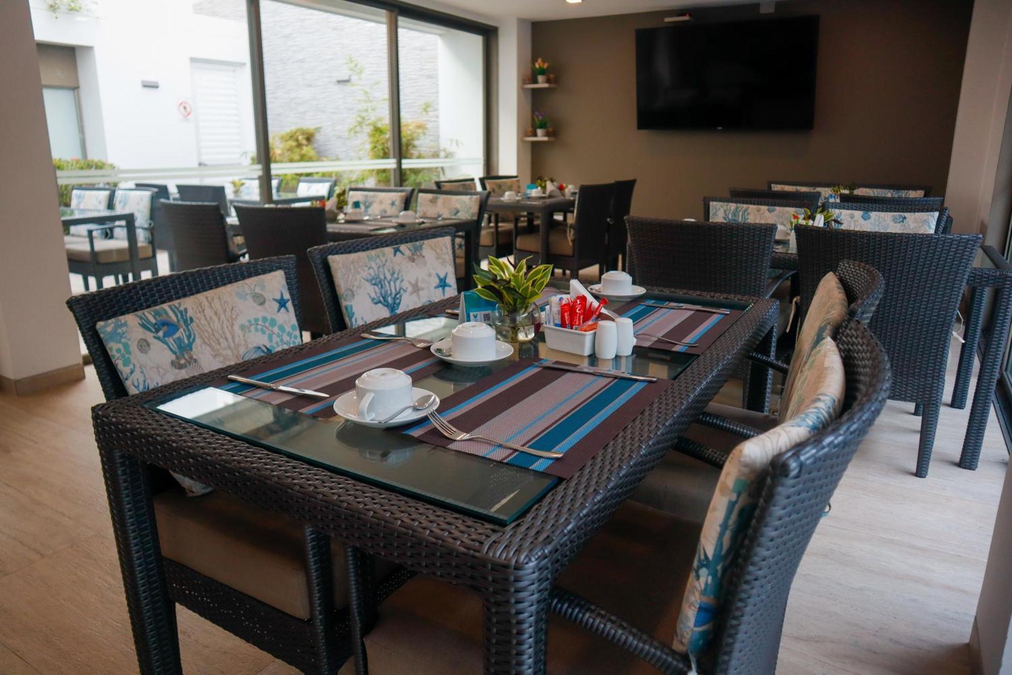 Varanasi Boutique Aeropuerto 4*
