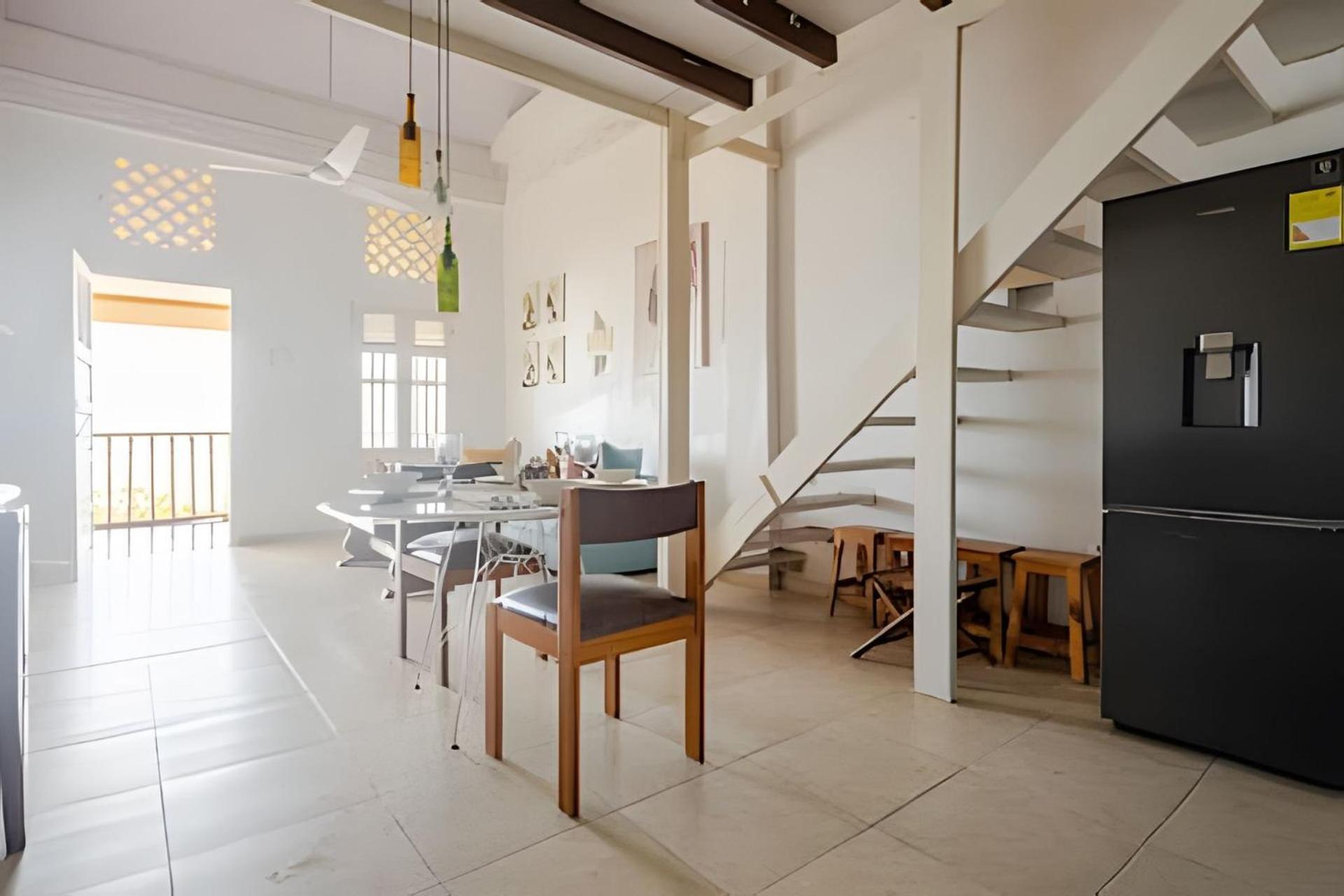 Benedetti: Building In The Historic Center Of Apartamento *