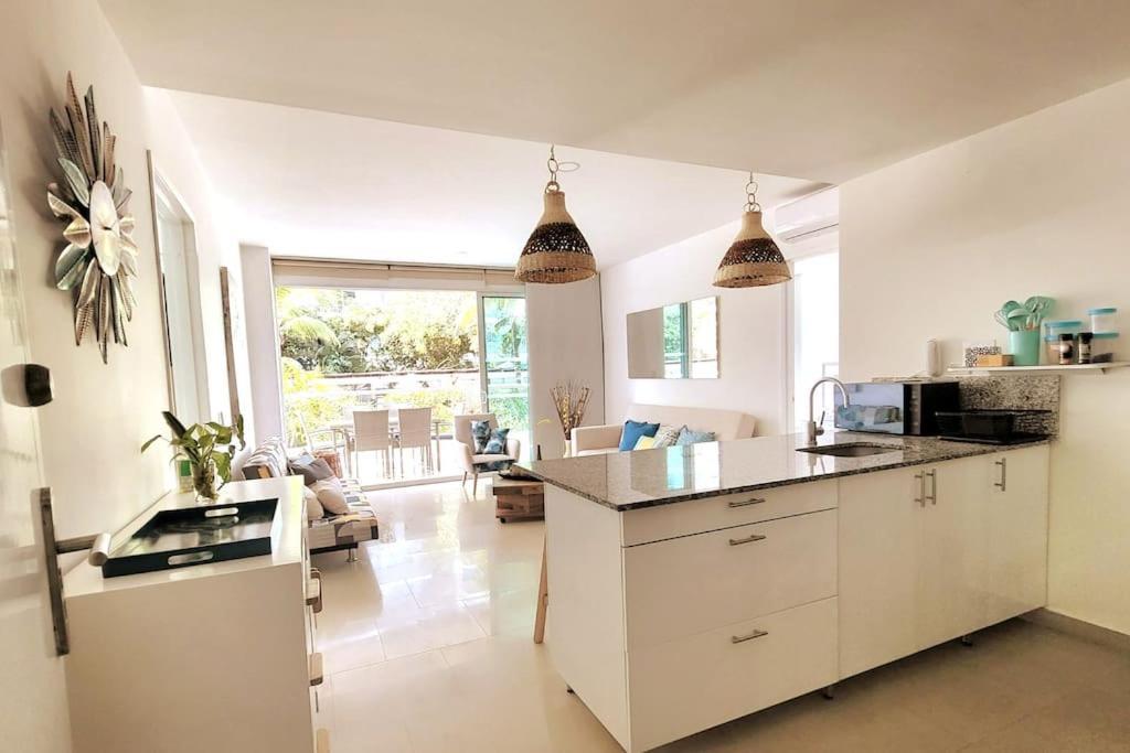 Beachfront Apto De Playa - Morros Iii