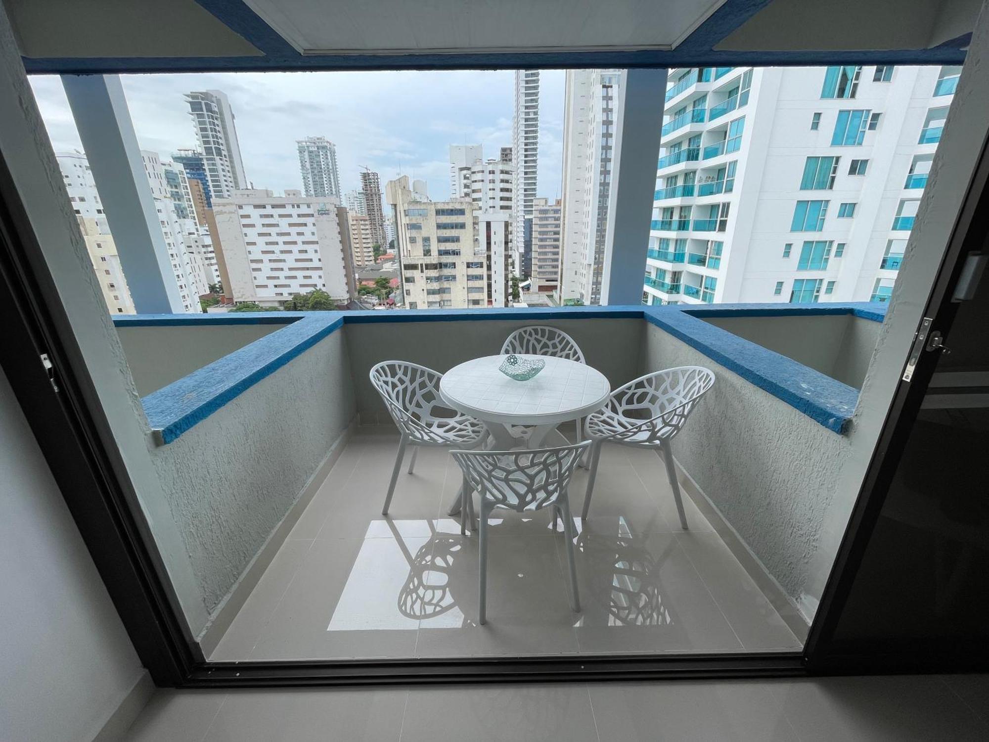 En Edificio Portofino Remodelados Icdi Apartamento *
