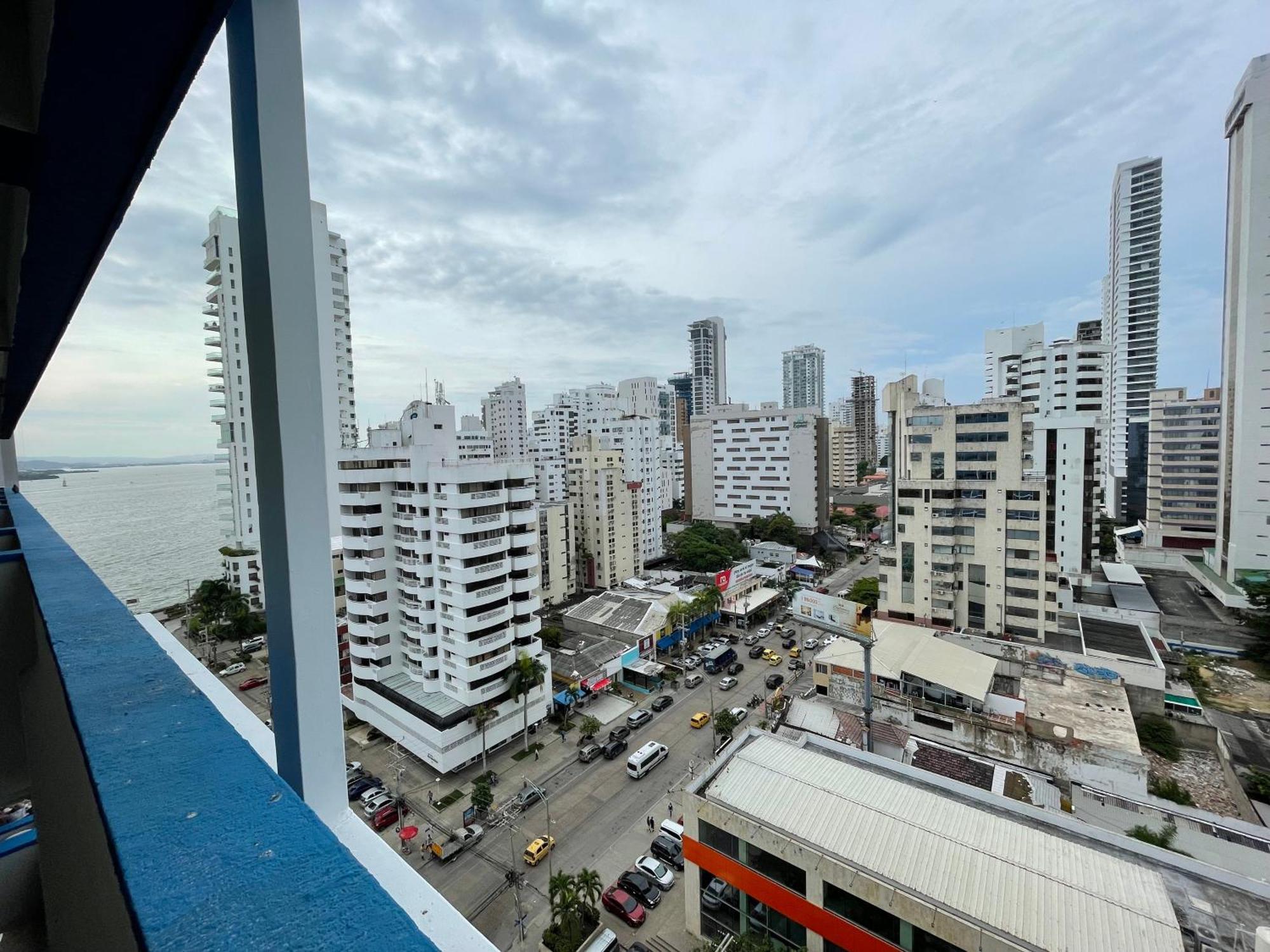 Apartamento En Edificio Portofino Remodelados Icdi