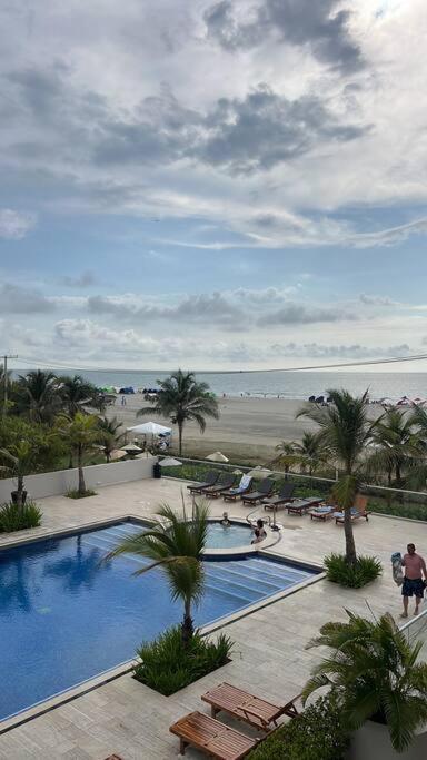Apartamento Beachfront Luxury *