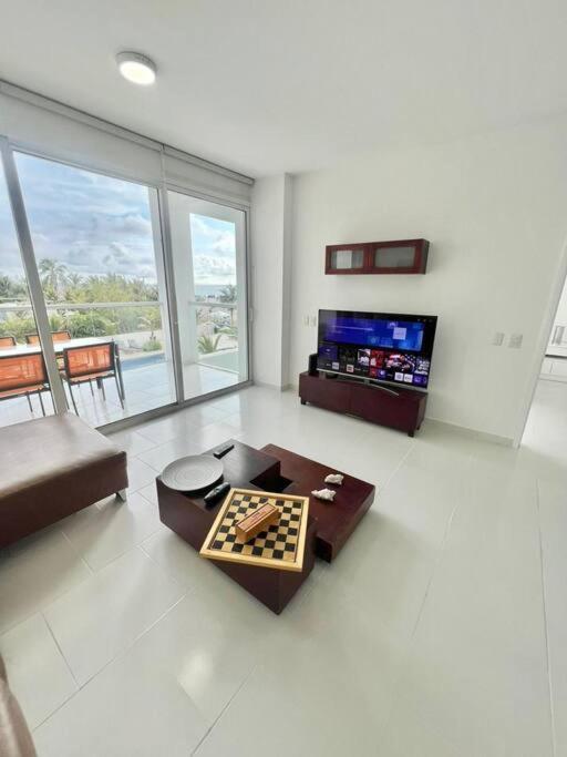 Beachfront Luxury Apartamento