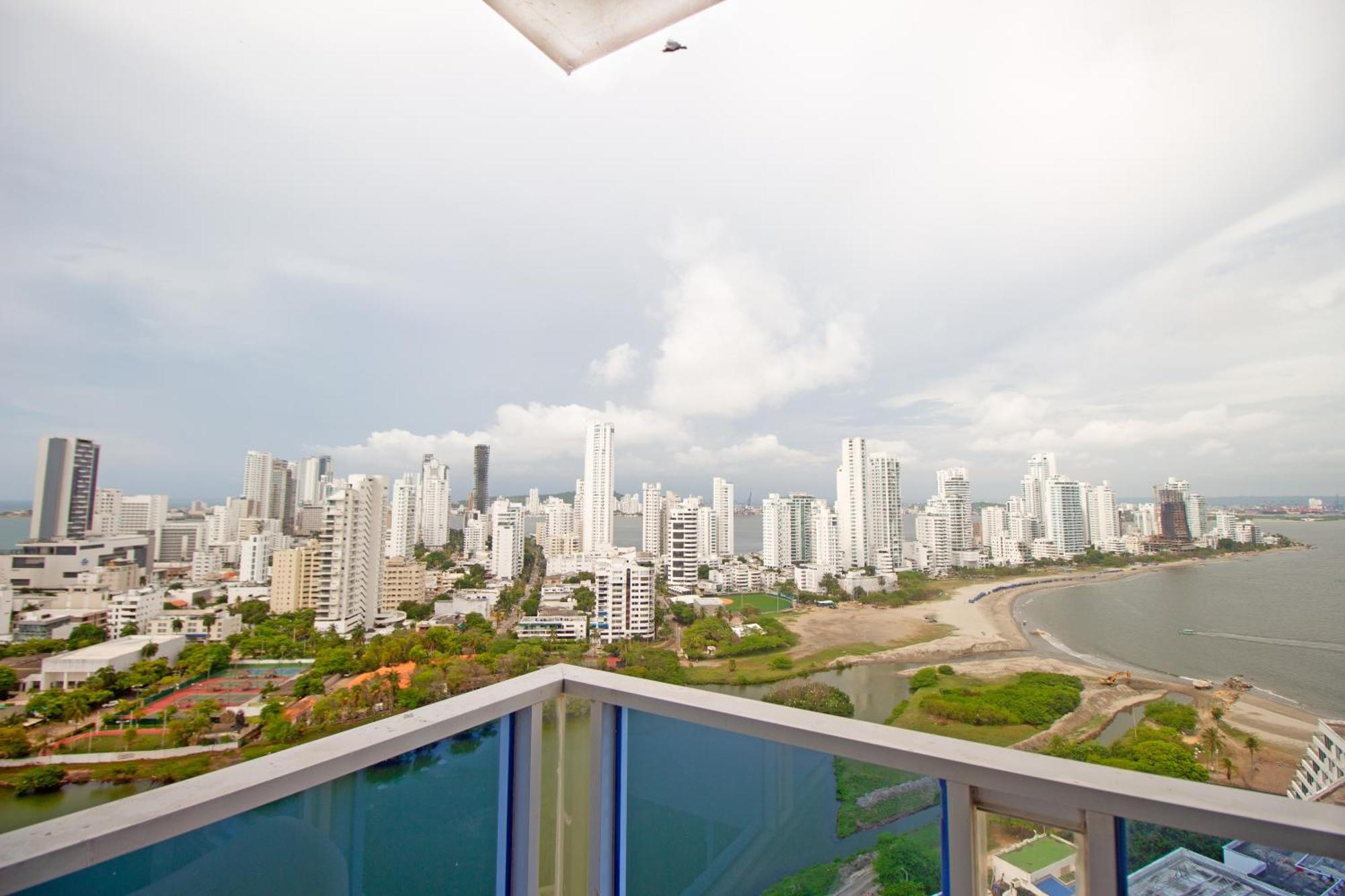 Riviera Sunrise - Frente Al Mar Y Vista Panoramica A Toda La Ciudad * Cartagena