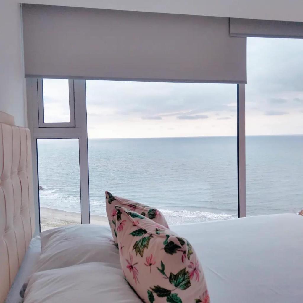Сasa de vacaciones Amplia Casa Con Piscina A 40 Mts De Playa En Castillo Grande Cartagena