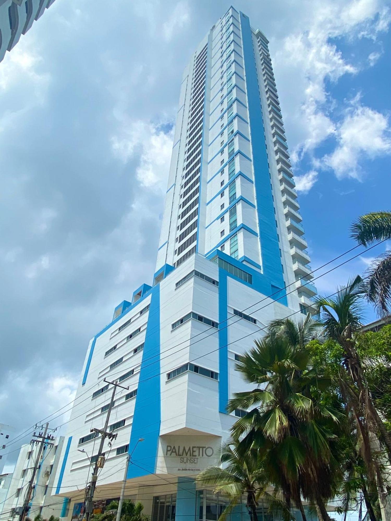 Apartamento Frente Al Mar. El Laguito Cartagena