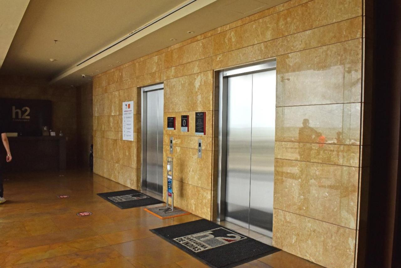 Apartamento En Edificio H2 Bocagrande Cerca Al Mar